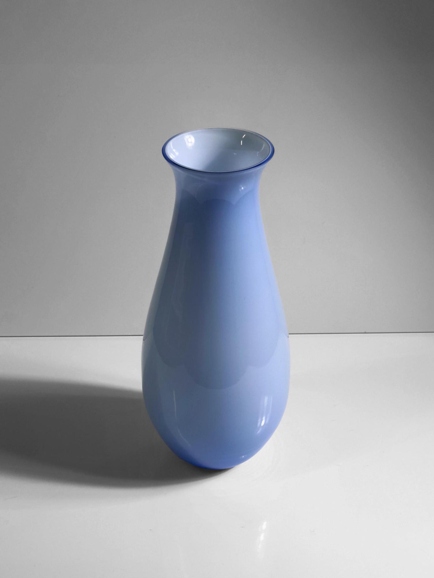 Vintage Murano Opalglas Vase in Pastellblau, Italien 1970er 1