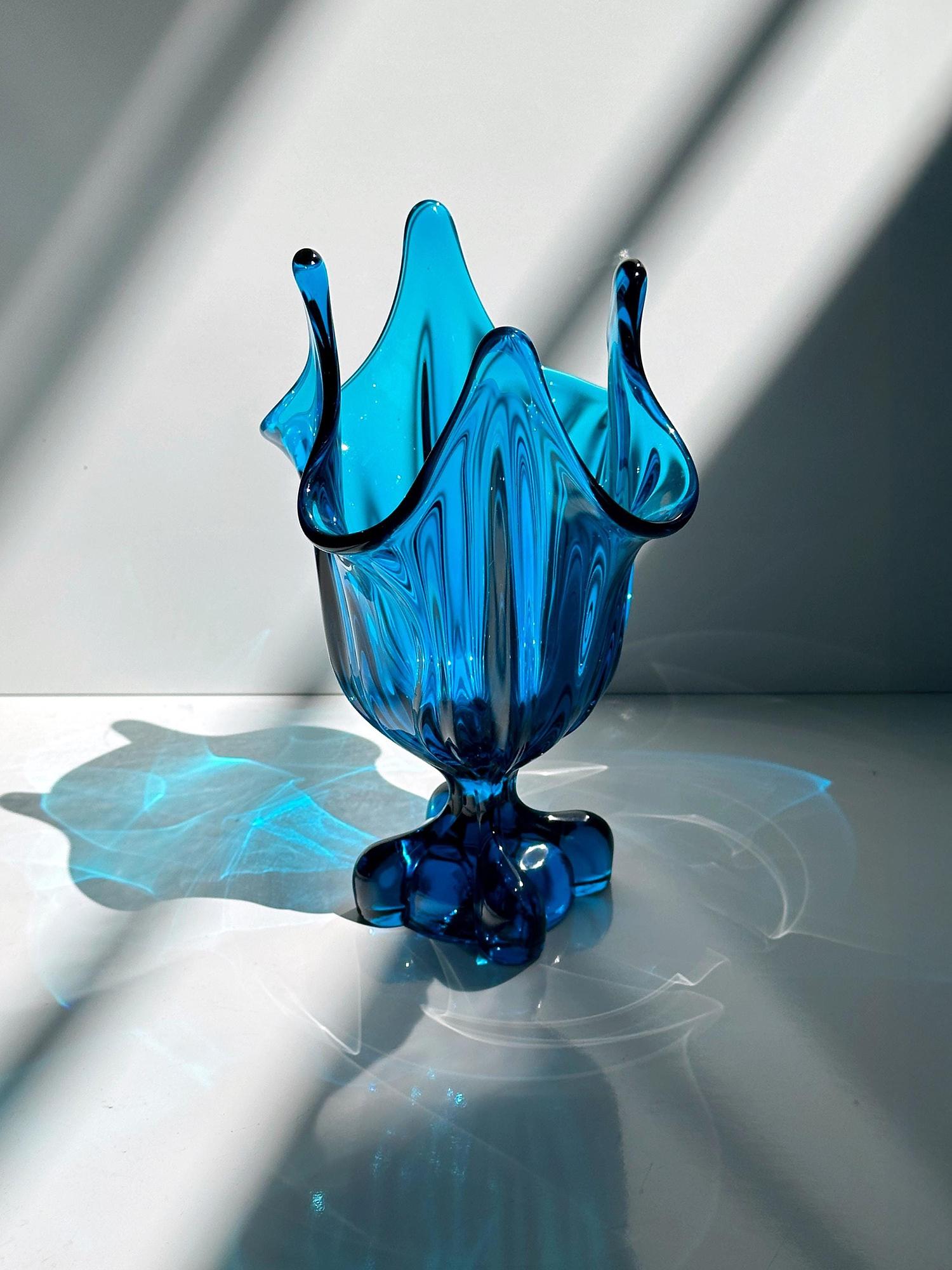 Viking Glass Epic Four Square Vase Modell 1475 in Blau 1