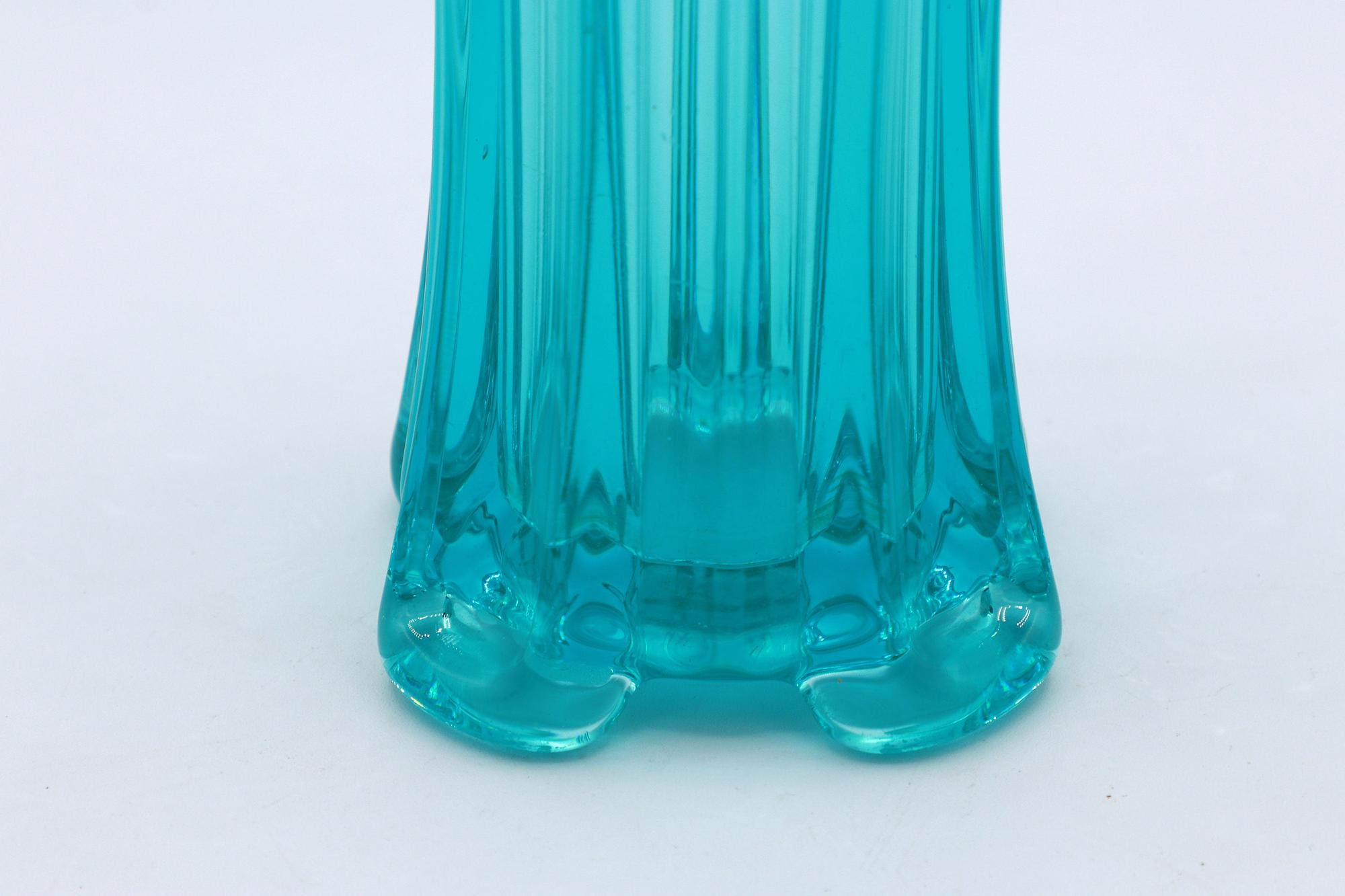 Rudolf Schröter Glasvase für Rudolfova Huť, Türkis, 1958 3