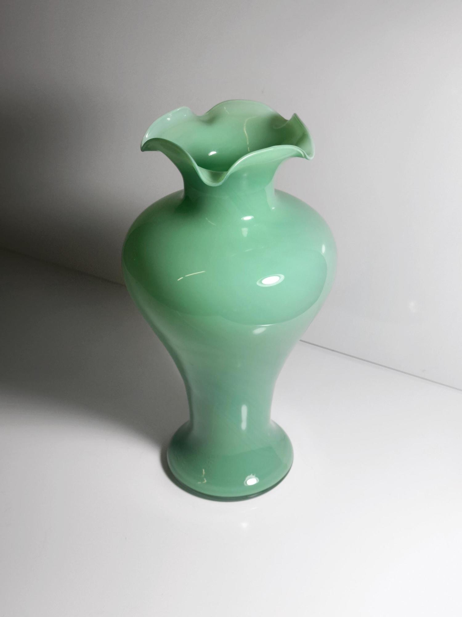 Vintage Murano Opalglas Vase in Jadegrün, Italien 1950er 3
