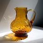 Vintage italienische Karaffe aus bernsteinfarbenem Glas 0