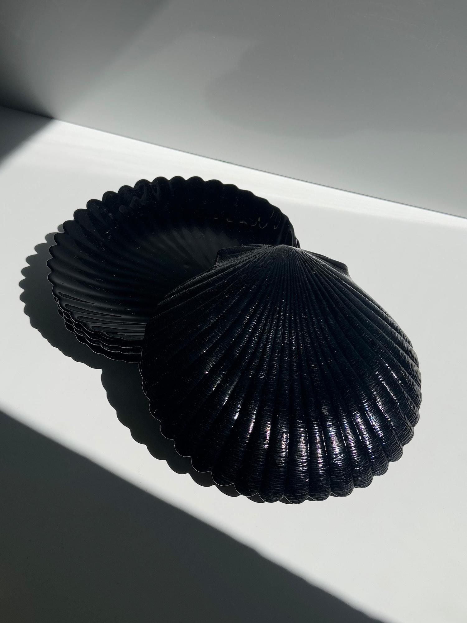 5 Arcoroc „Coquillage“ Muschelteller aus schwarzem Glas 2