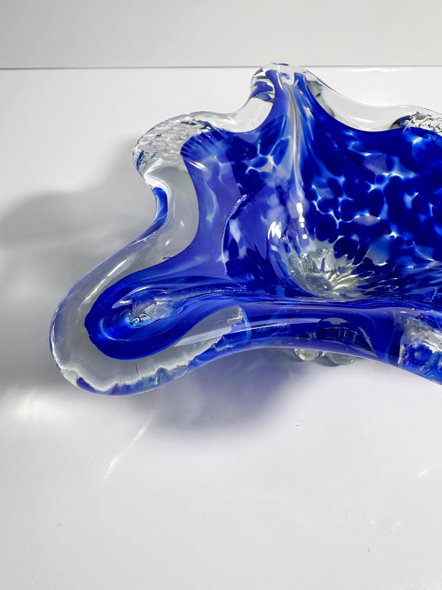 Vintage italienischer Glas-Aschenbecher in Ultramarinblau 2