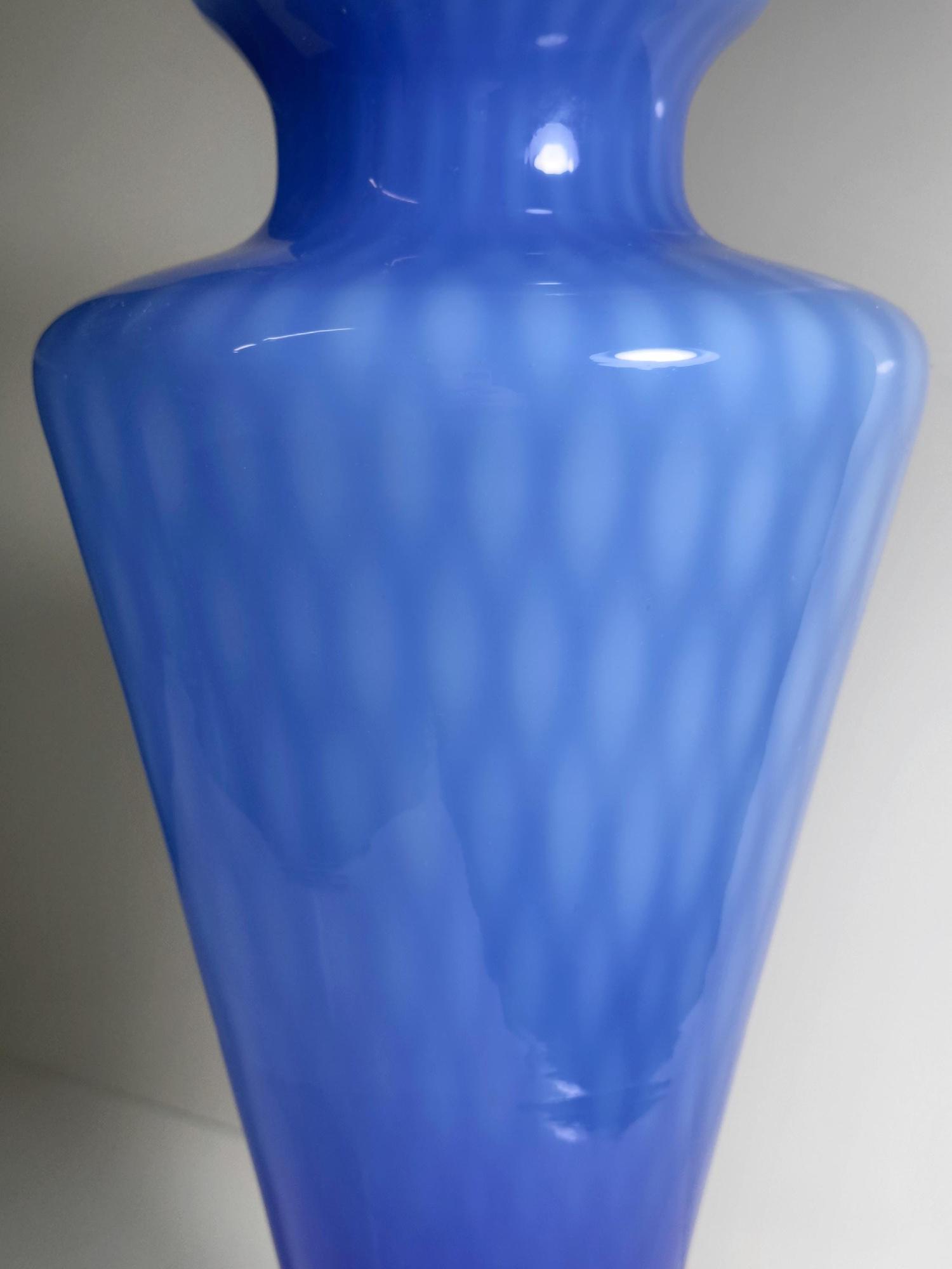Große Vintage Murano Opalglas Vase in Kobaltblau 2