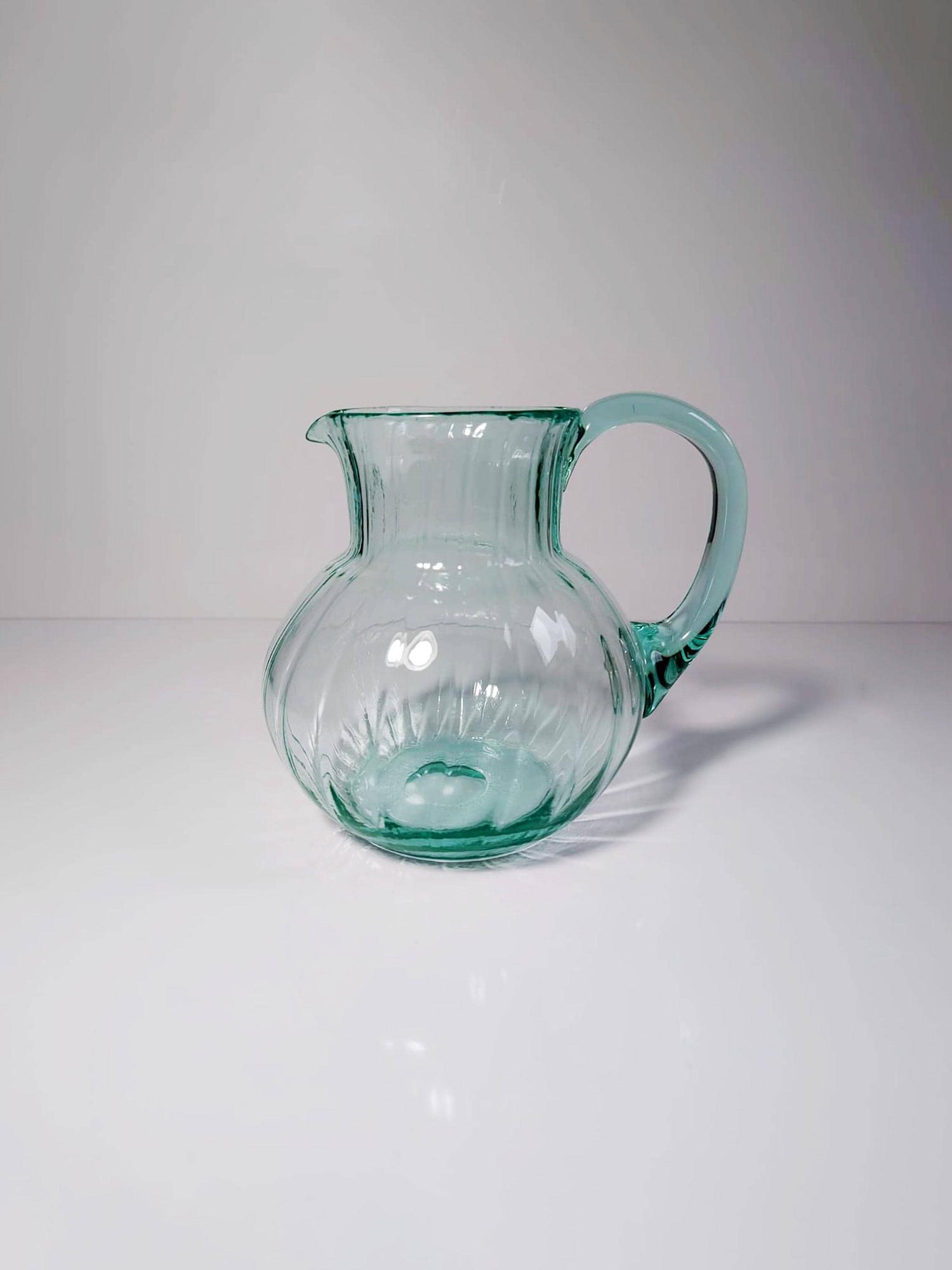 Vintage Glas-Karaffe in Mintgrün mit Swirl-Dekor 0