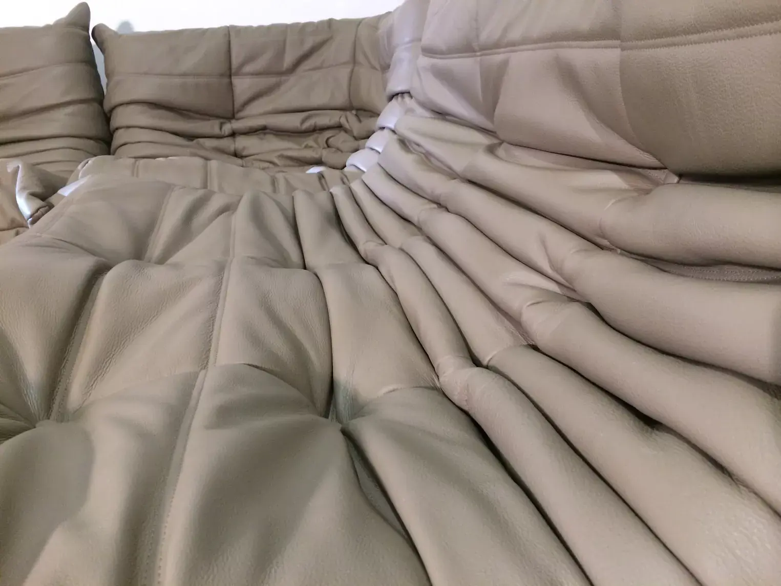 Togo Sofa 3-Sitzer Leder Grau 2