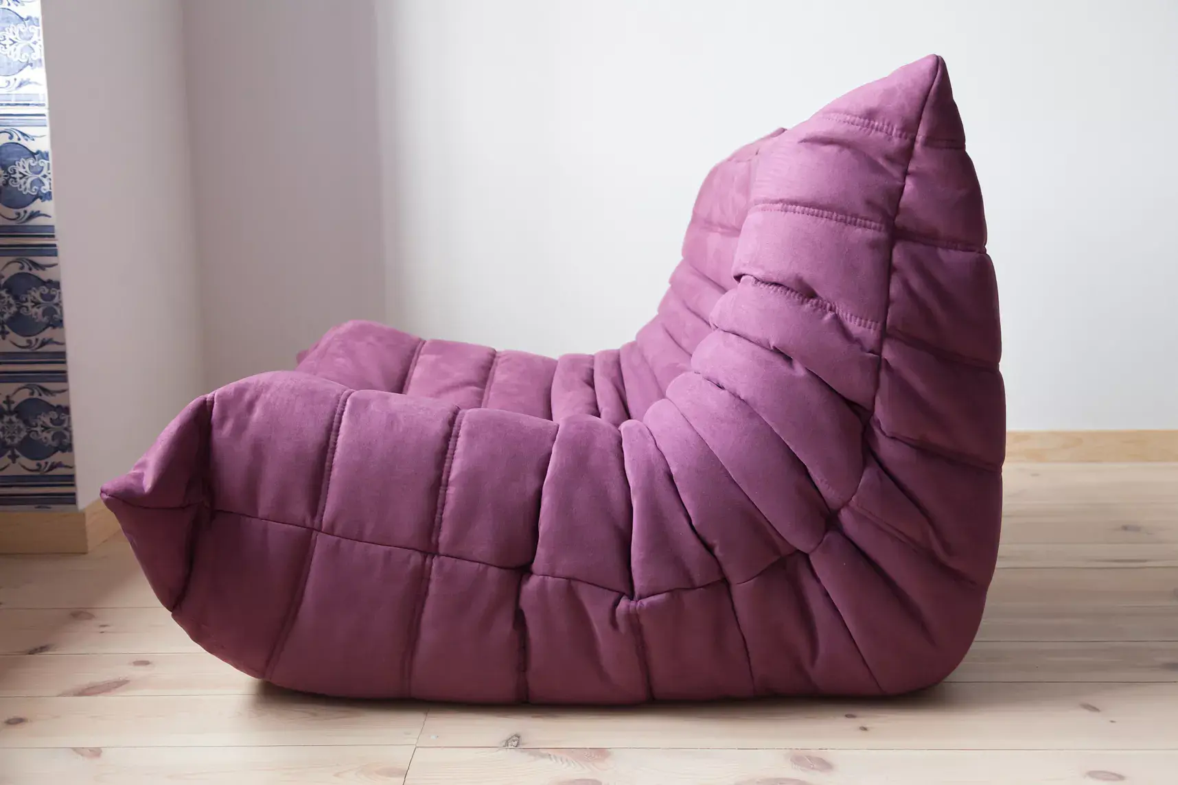Togo armchair textile aubergine 2