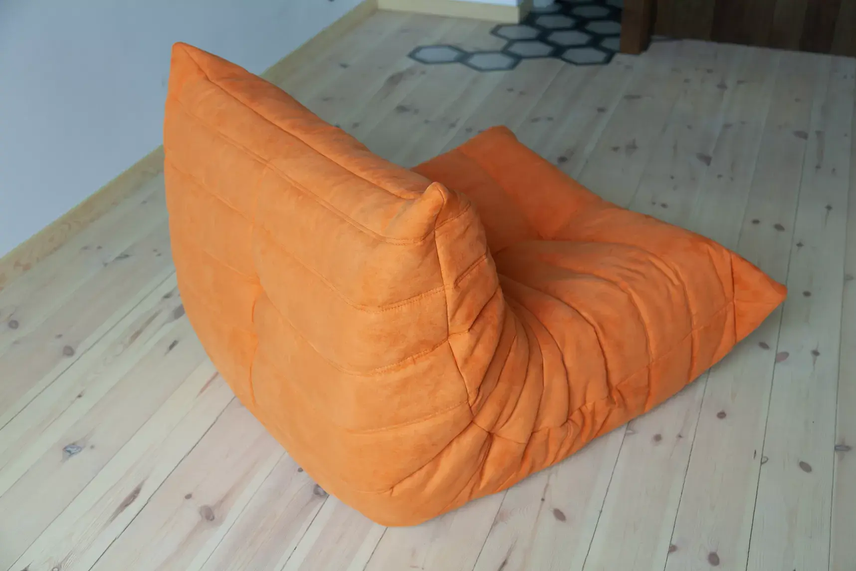 Togo Armchair Textile Orange 6