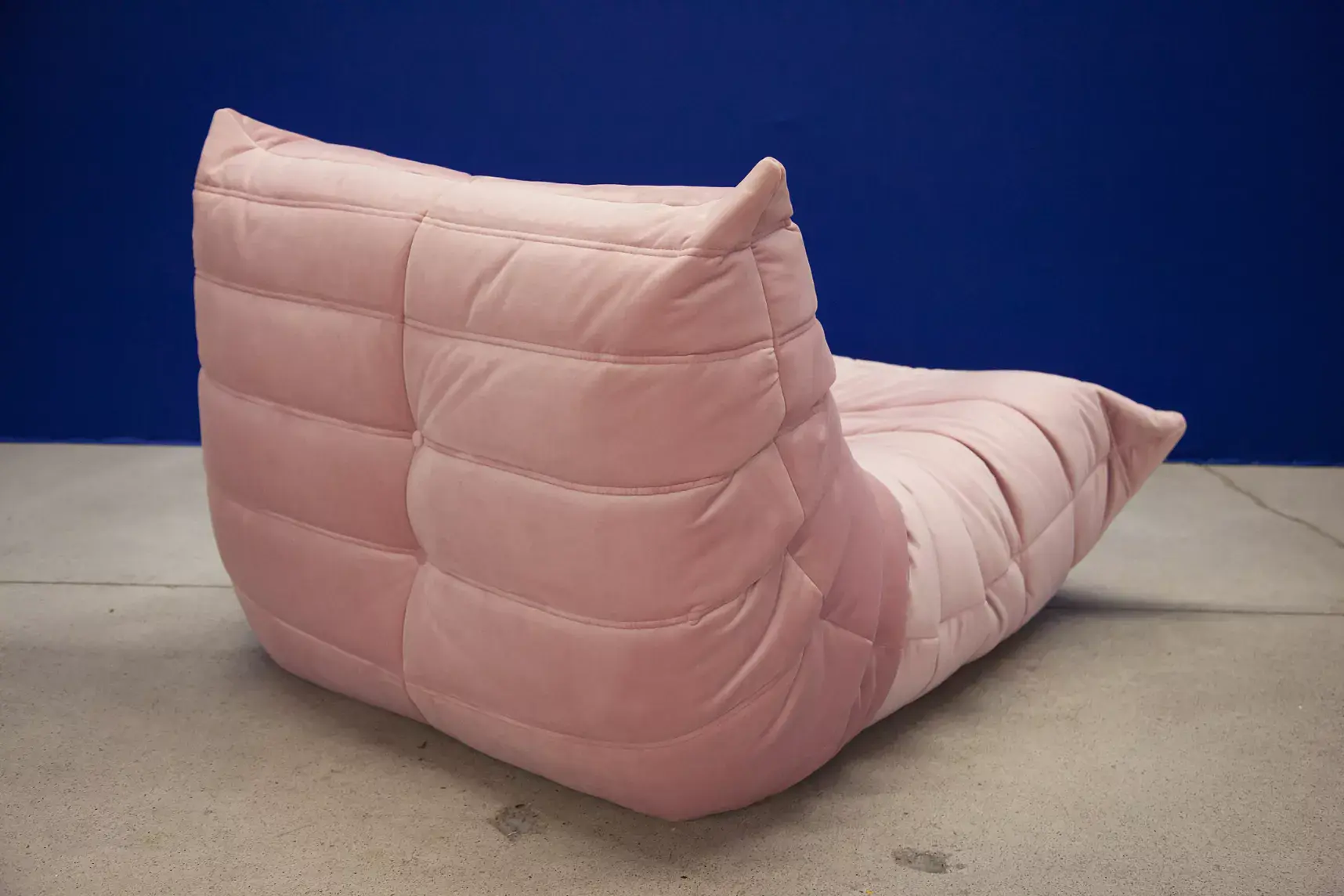 Poltrona Togo velluto rosa chiaro 4