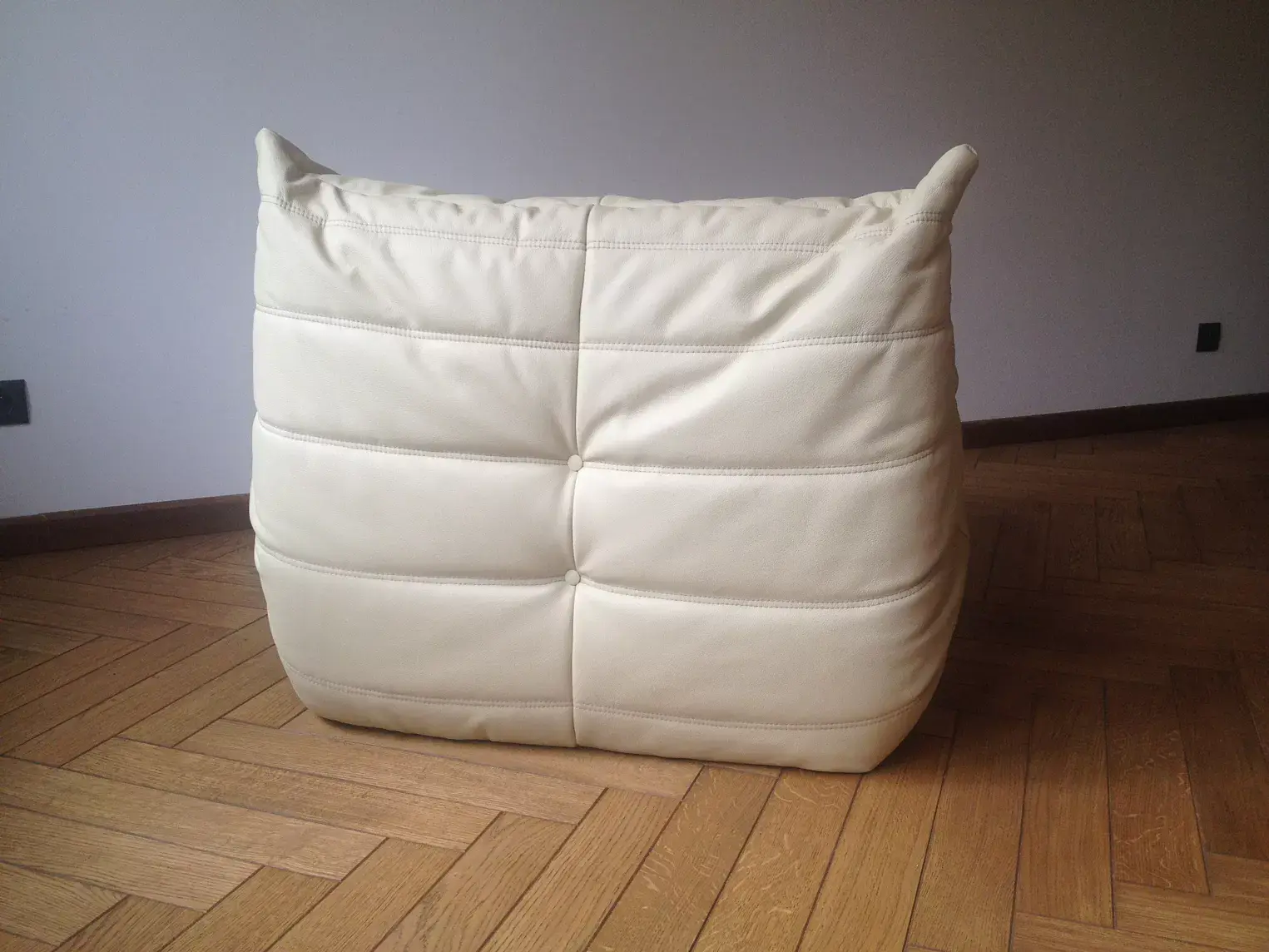 Togo Armchair Madras Leather White 2