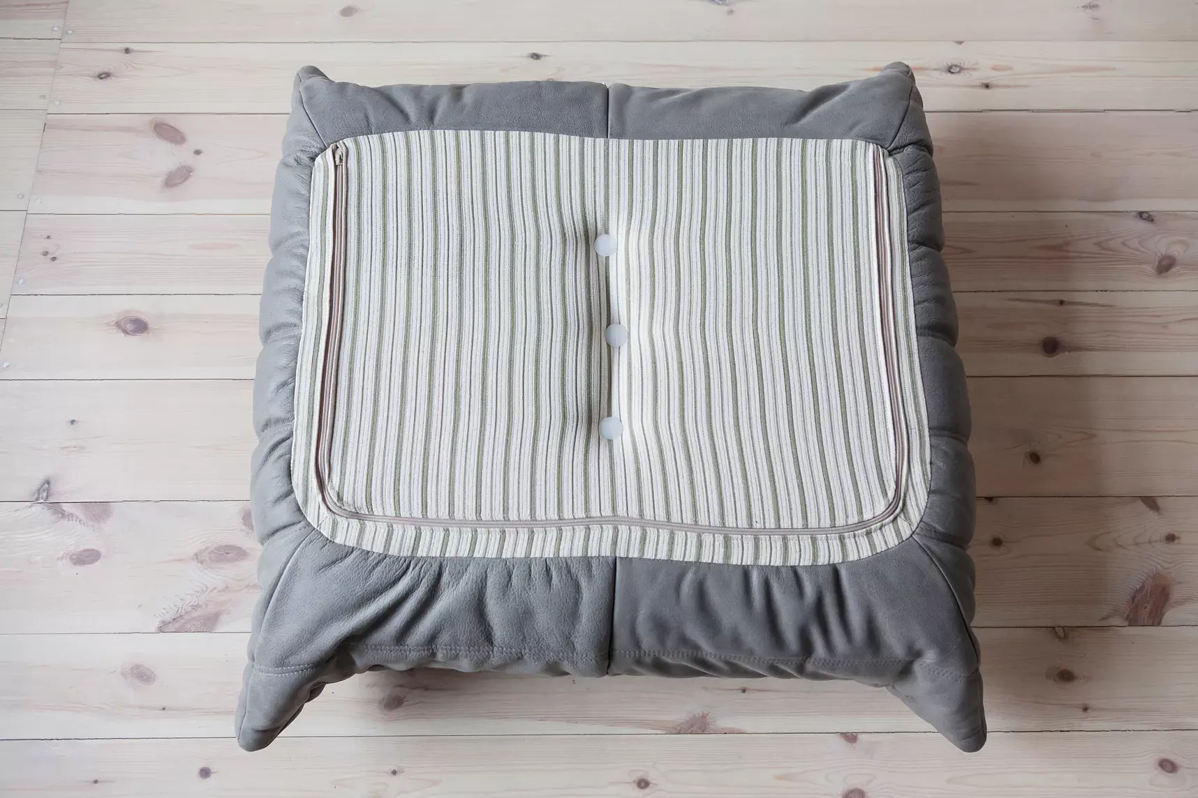 Togo Ottoman Madras Leather Ash Grey 3