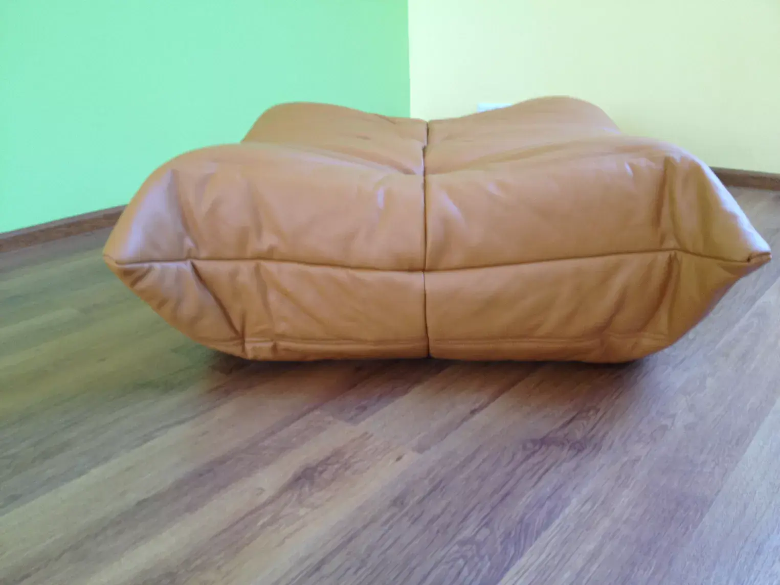Togo Ottoman Leder Beige 2
