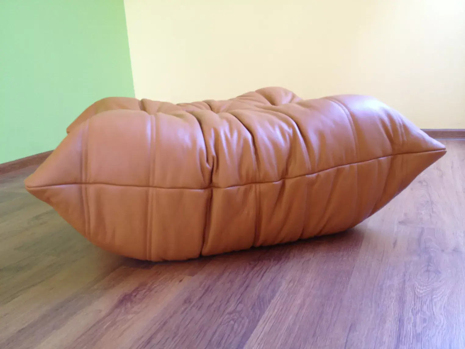 Togo Ottoman Leder Beige 3