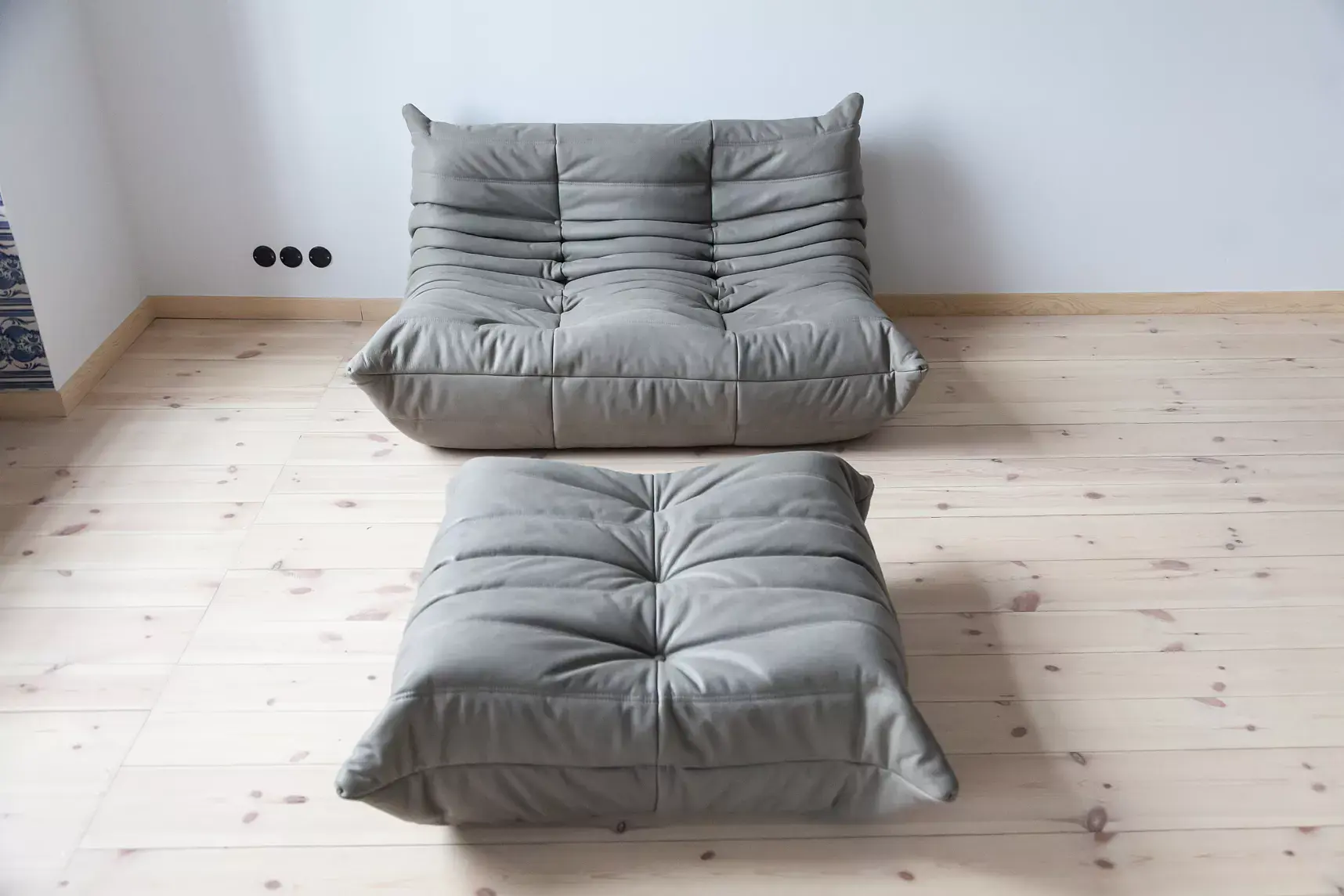 Togo Lounge Set 2-pc. Madras Leather Ash Grey 1