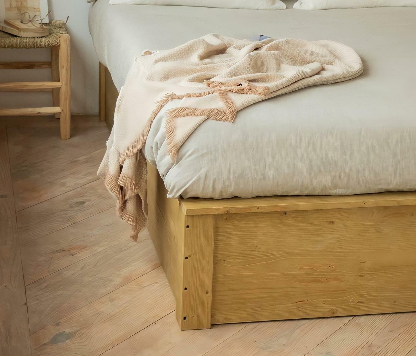 Bett mit Stauraum Olivholzoptik 0