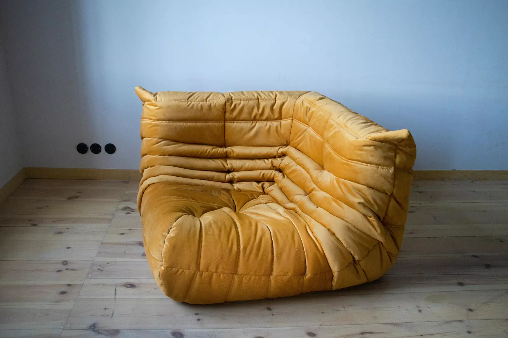 Togo Corner Sofa Velvet Gold Yellow 1