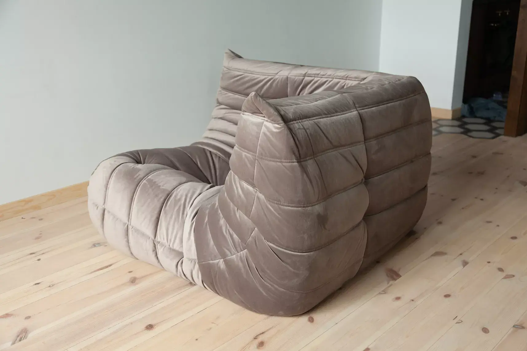 Togo corner sofa velvet warm grey 2