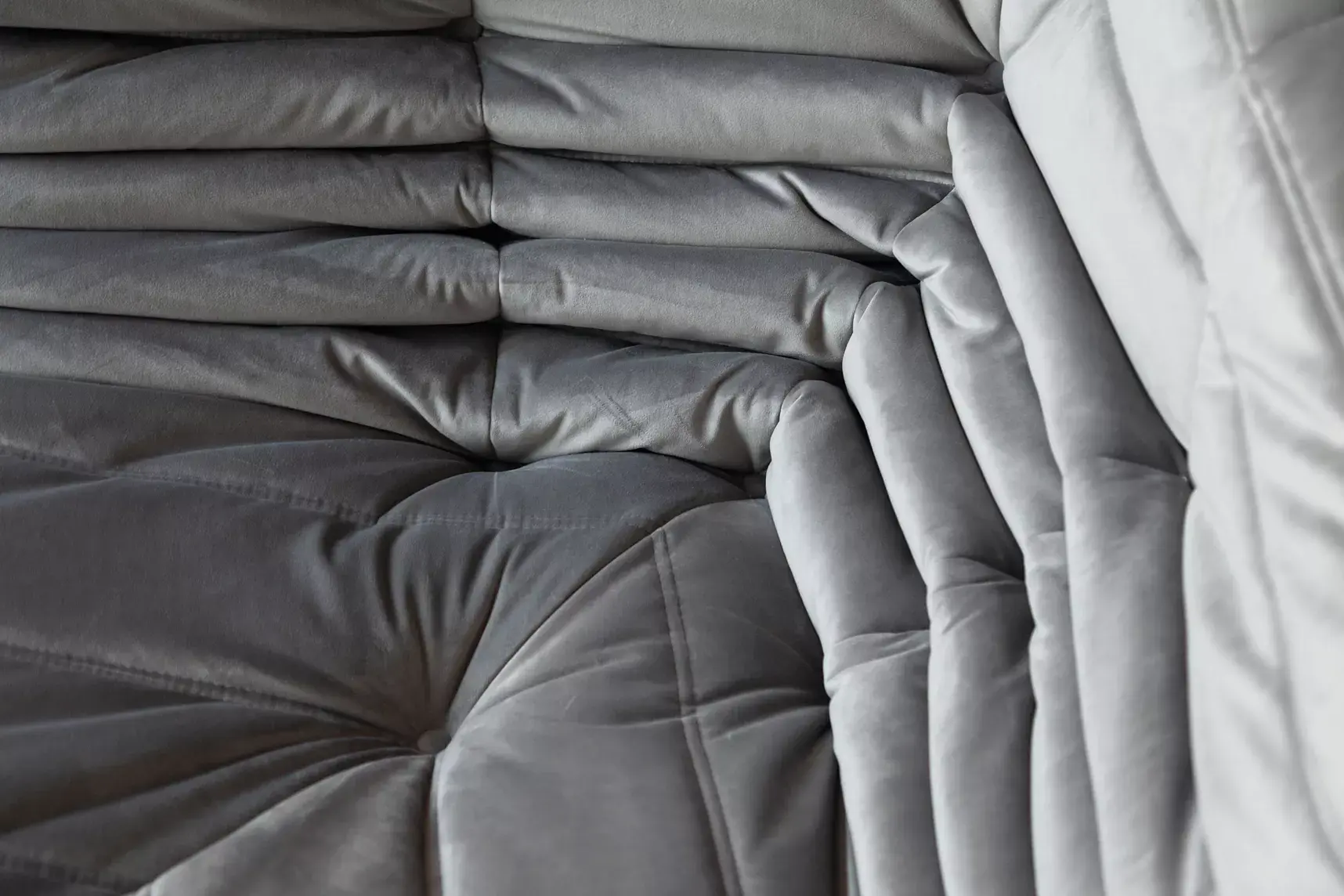 Togo corner sofa velvet silver-grey 8