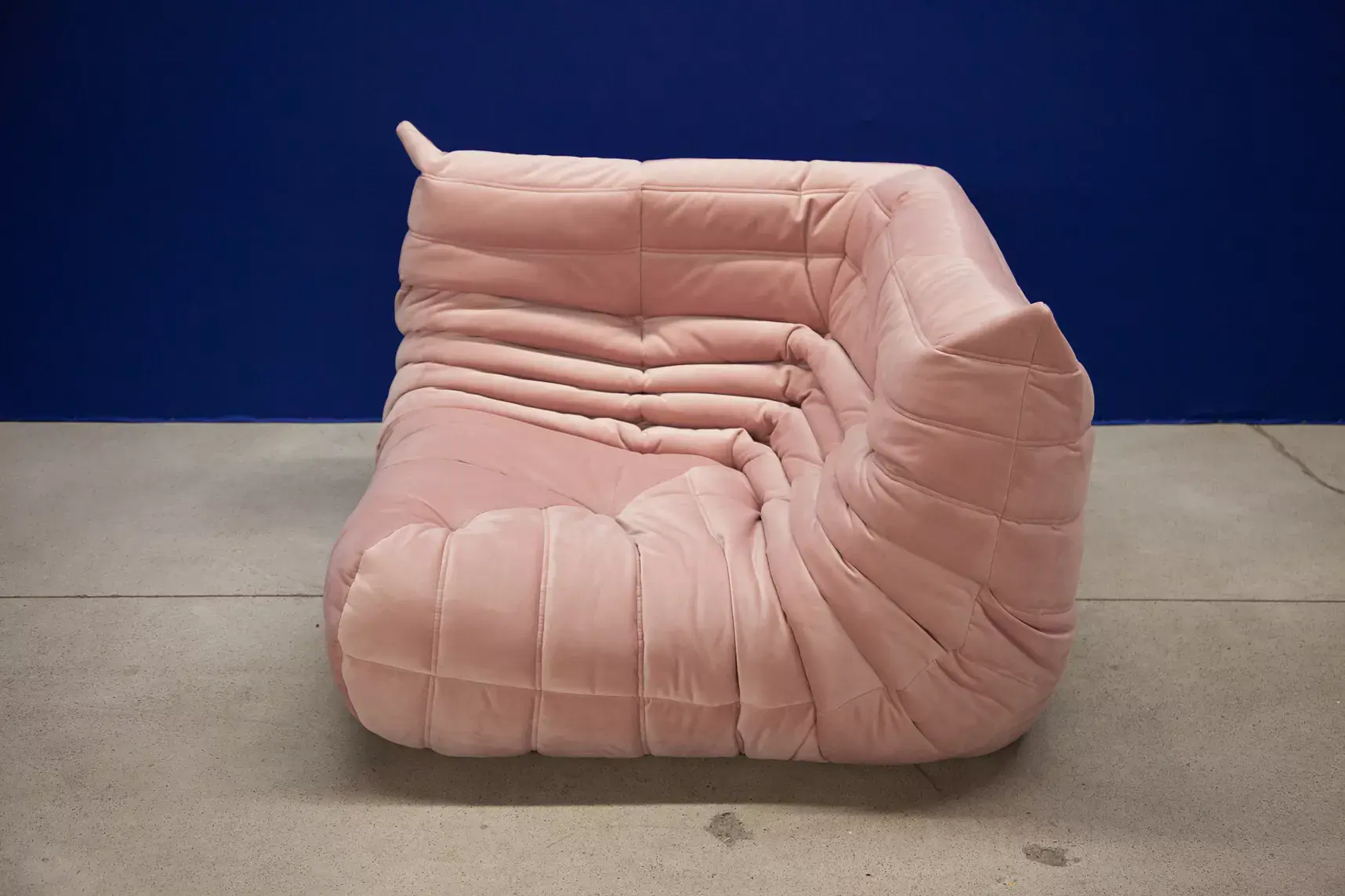 Togo Corner Sofa Velvet Light Pink 1