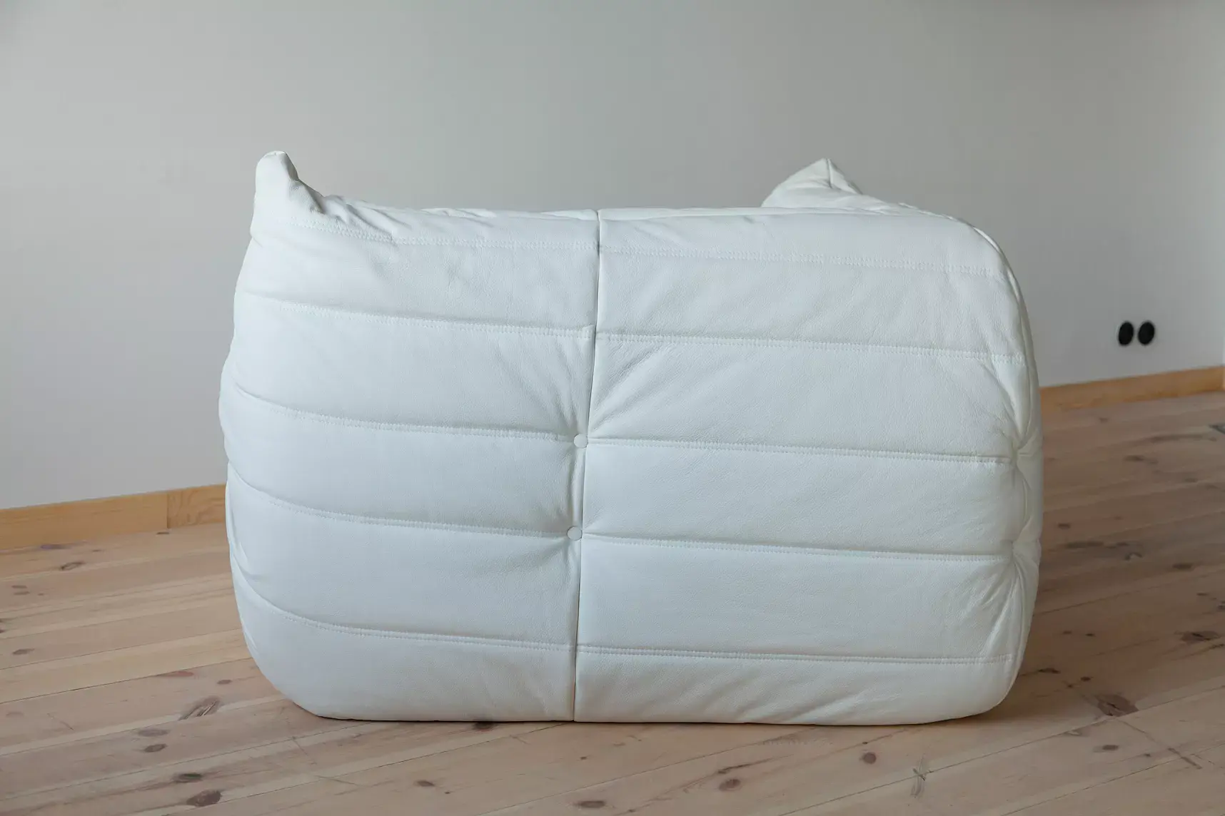 Togo Sofa Madras leather White 3