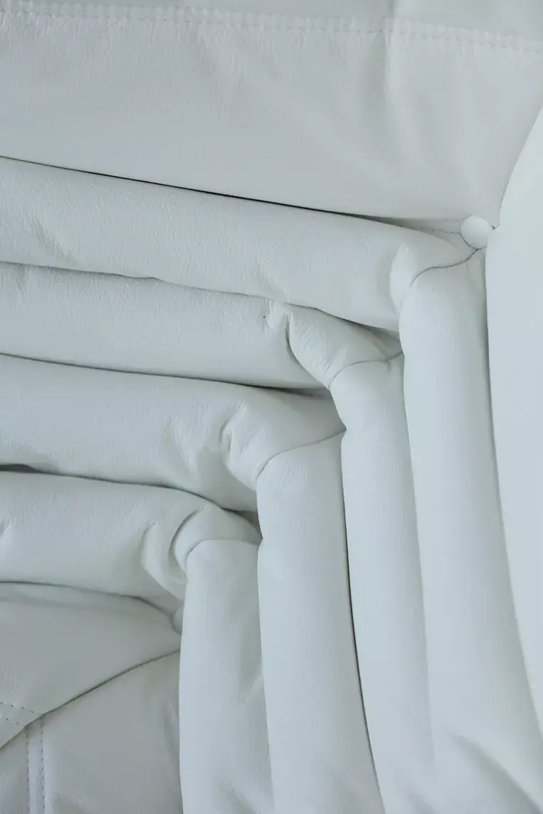 Togo Sofa Madras leather White 7