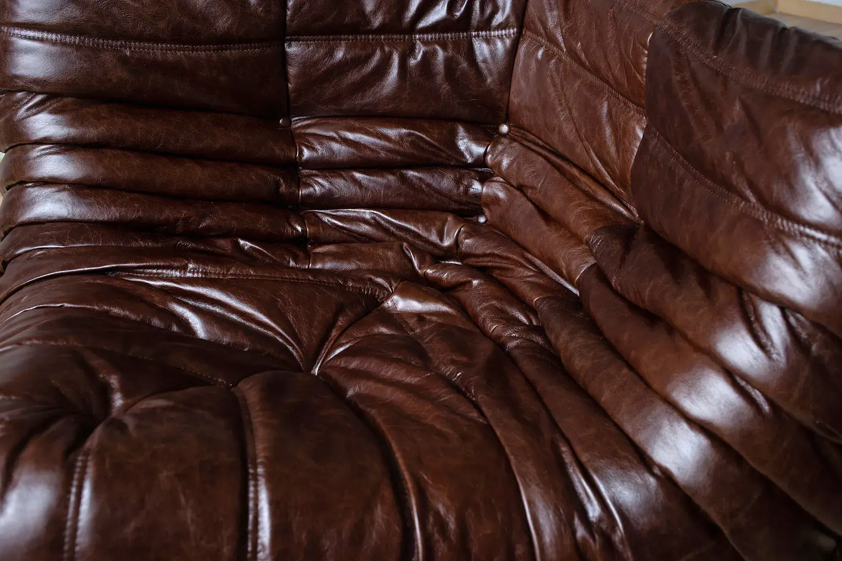 Togo Corner Sofa High Gloss Leather Dark Brown 5