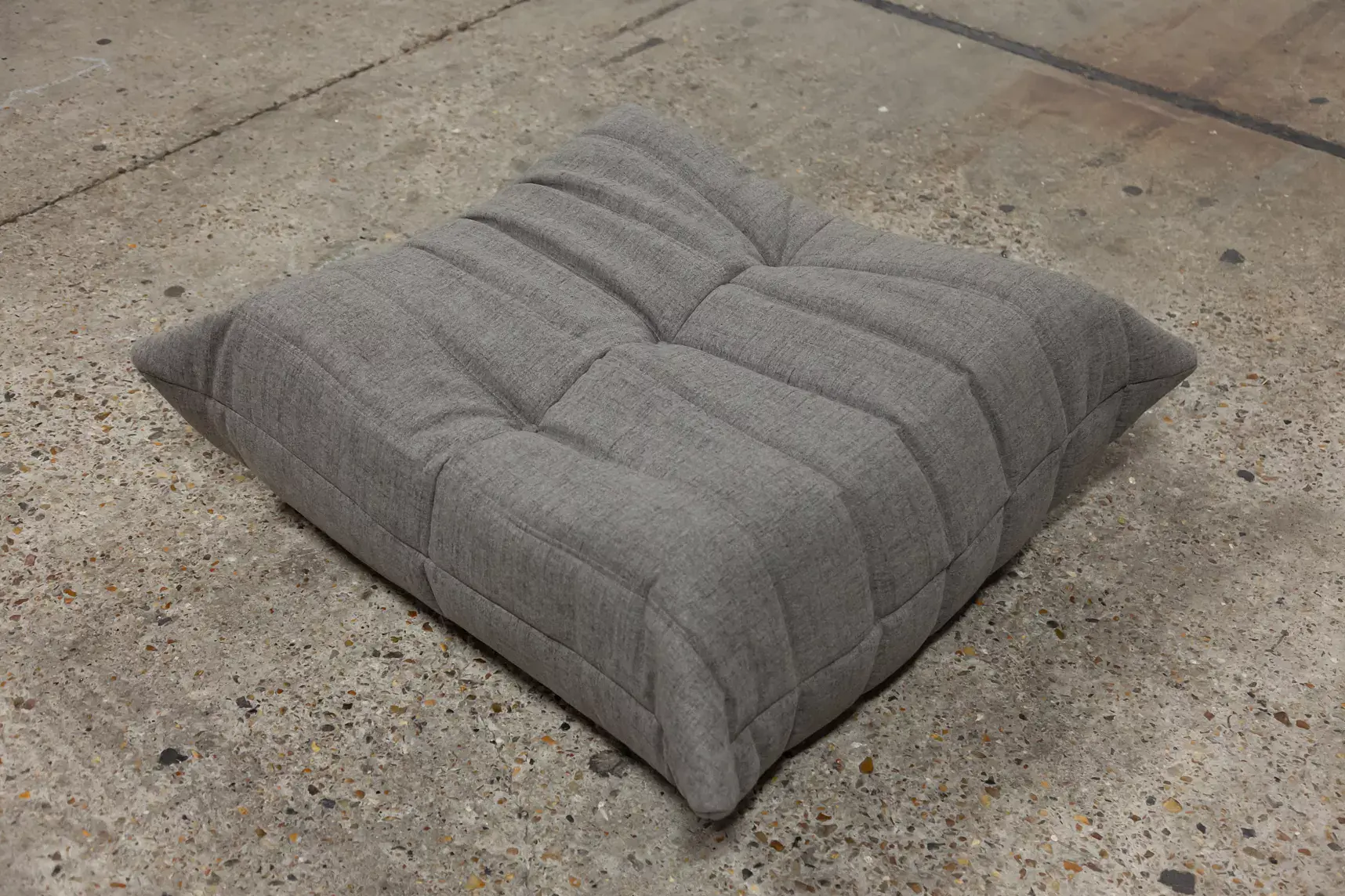 Togo armchair and ottoman set fabric warm grey 5