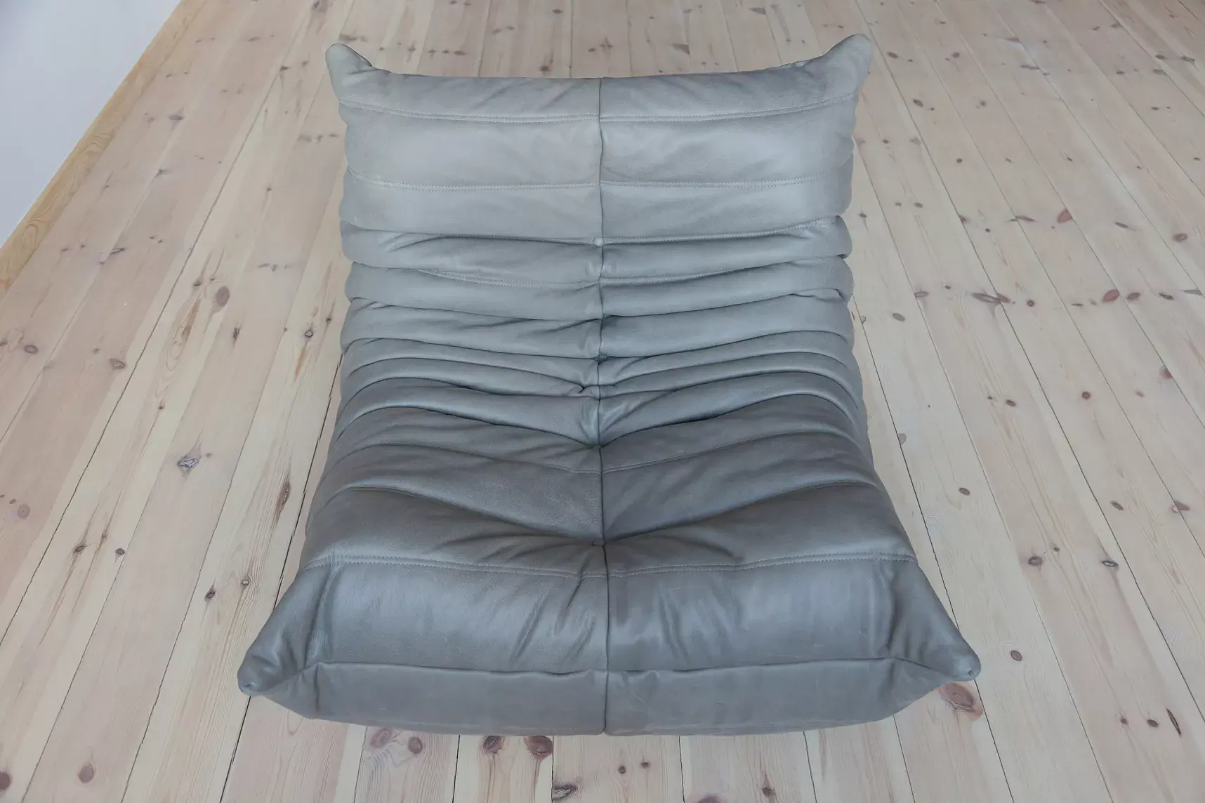 Togo Lounge Set 3-pc. Madras Leather Ash Grey 5