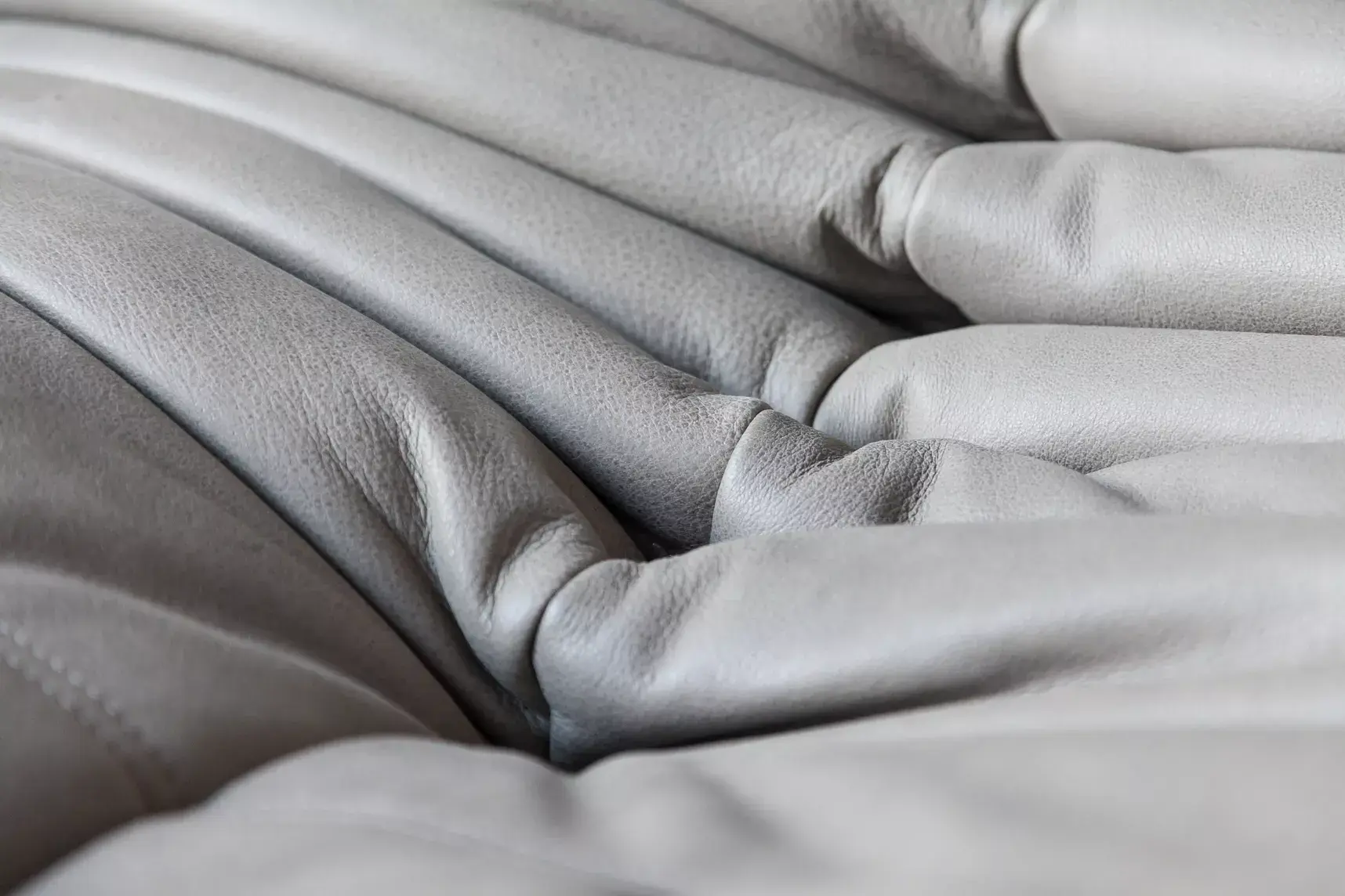 Togo Lounge Set 3-piece Madras Leather Ash Grey 9
