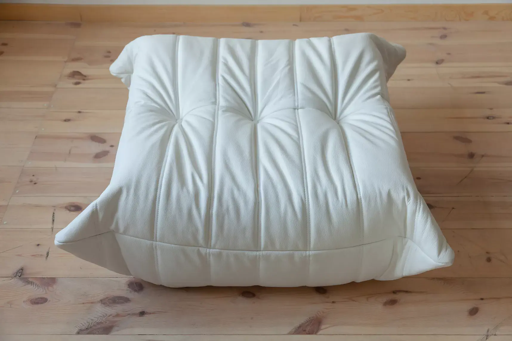 Togo Lounge Set 5-pc. Madras Leather White 8