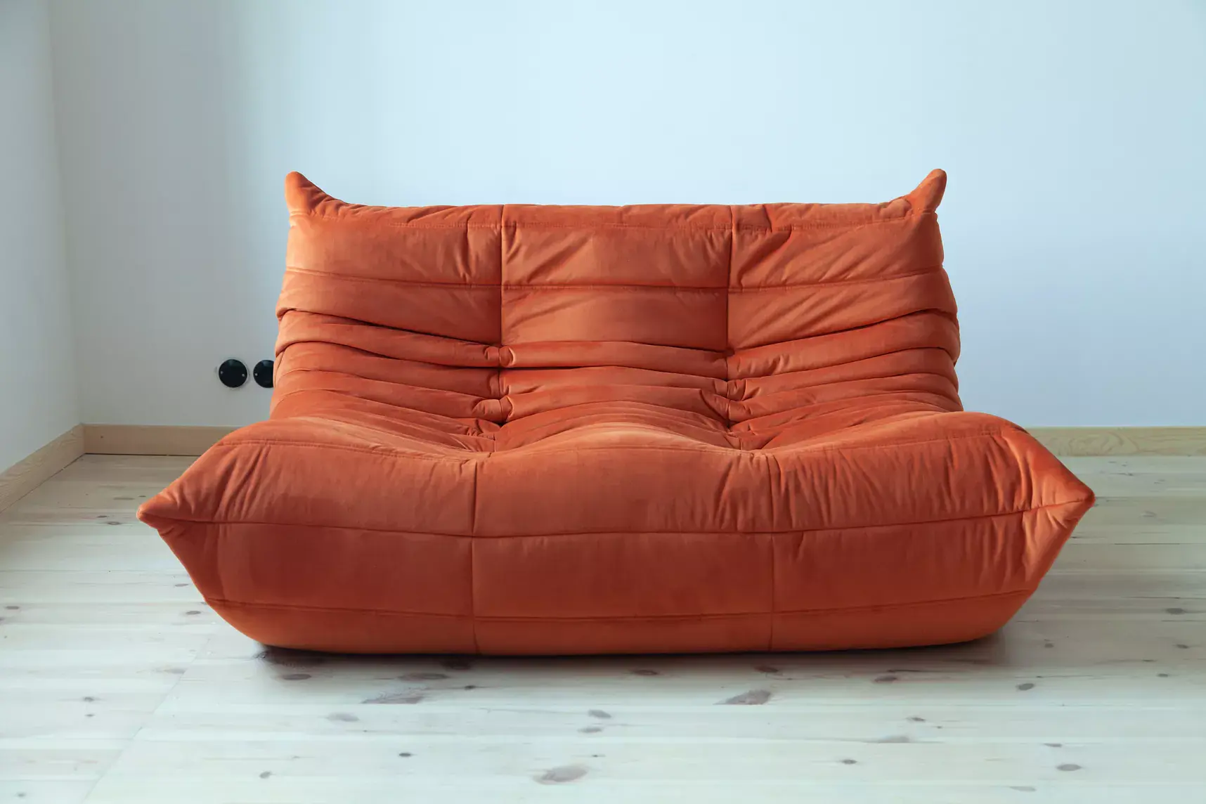 Togo Sofa 2-Sitzer Samt Orange 1