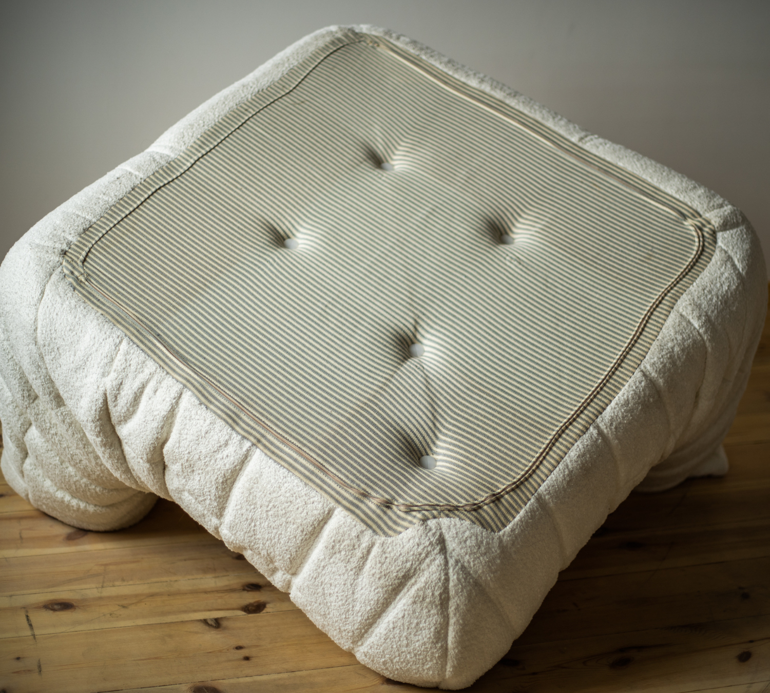 Togo Lounge Set 5-piece. Bouclé White 7