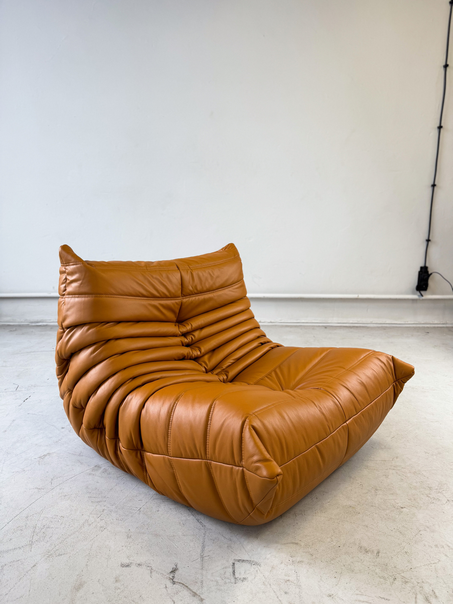 Togo armchair and ottoman set high gloss leather cognac light 2