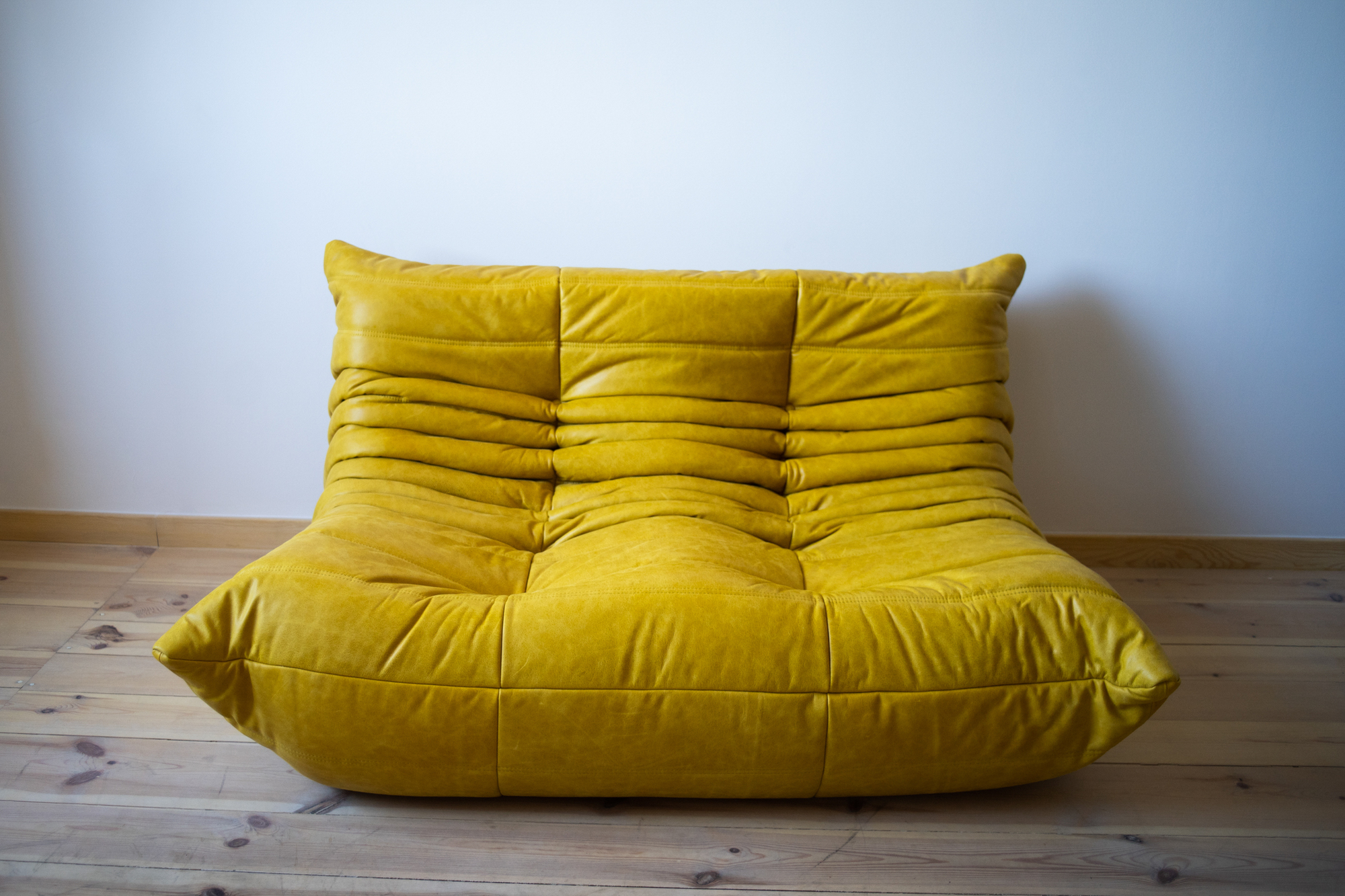 Togo Sofa 2-seater Pull-Up-Leather Yellow 0