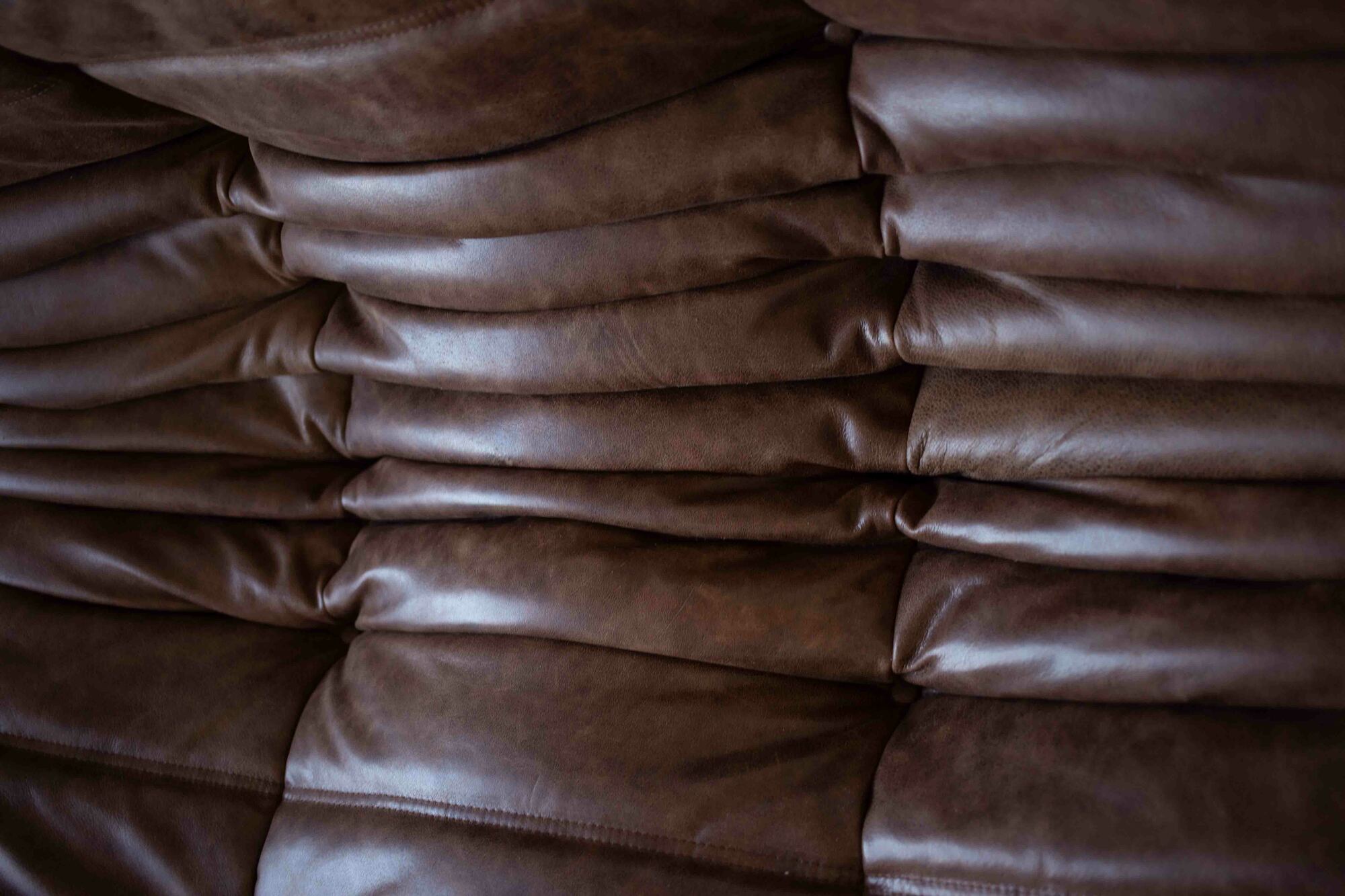 Togo Sofa 2-Sitzer Pull-Up-Leder Walnussbraun 4