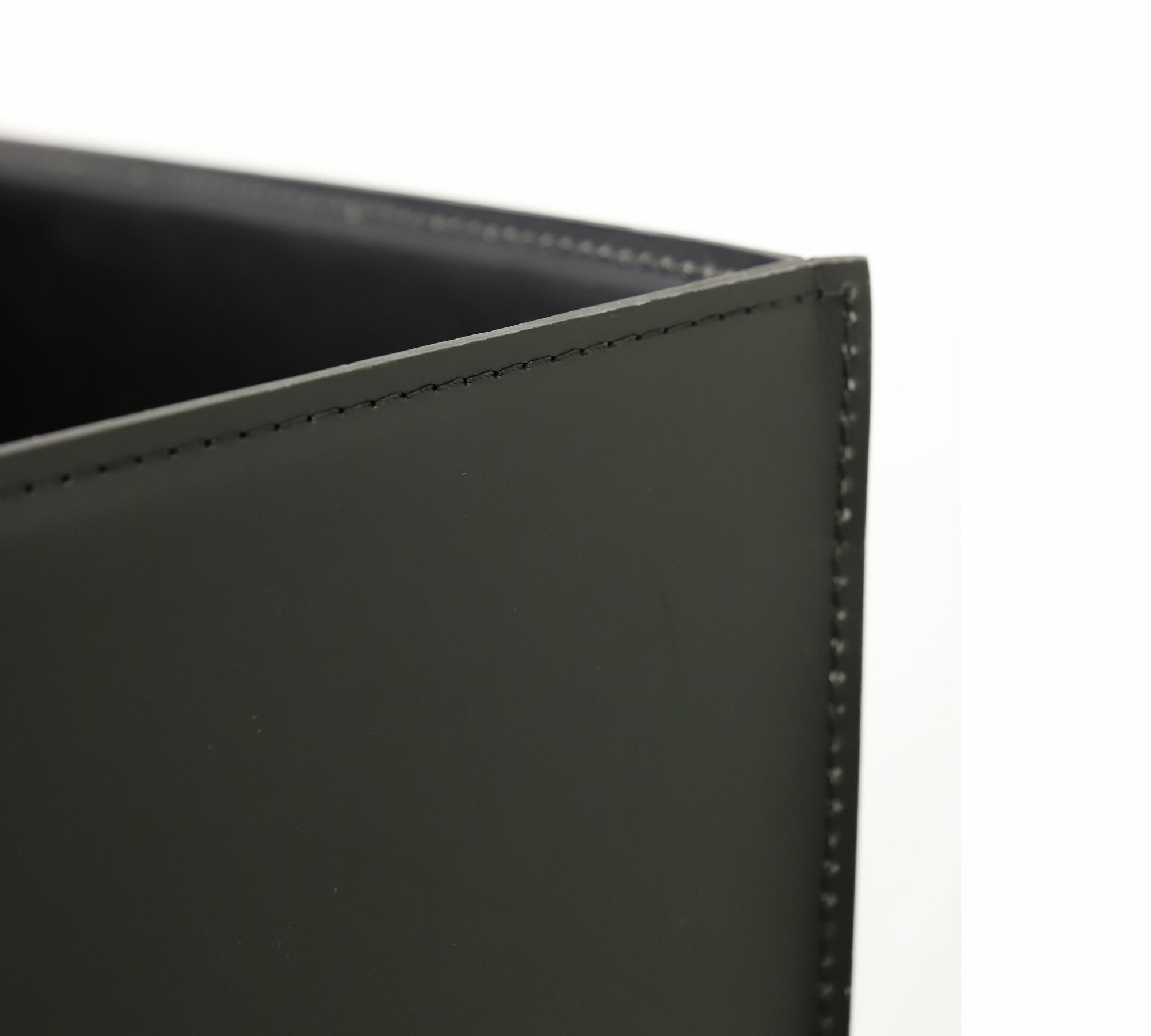 Spice Vase Metal Leather Black 1