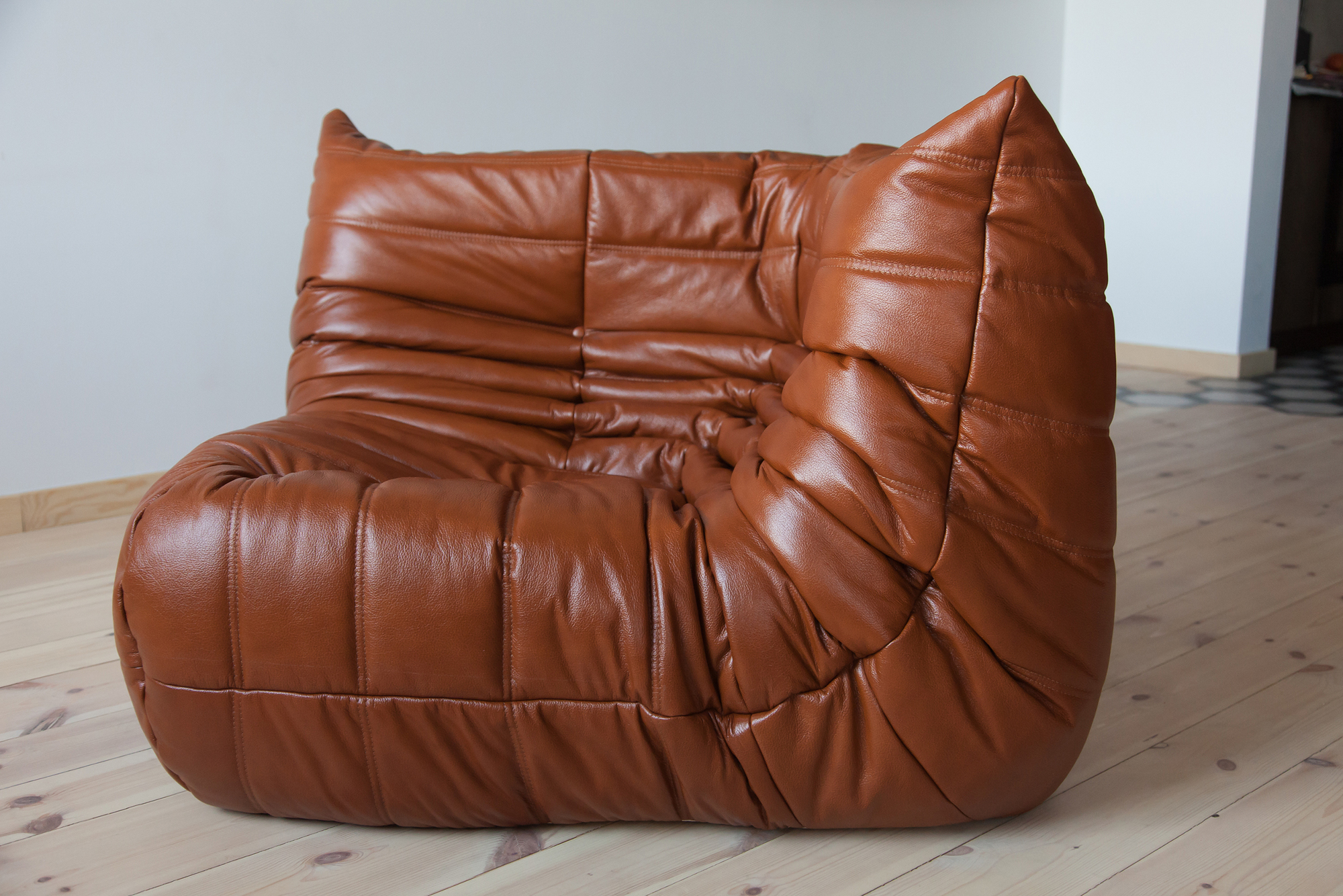 Togo Corner Sofa High Gloss Leather Whisky Brown 1