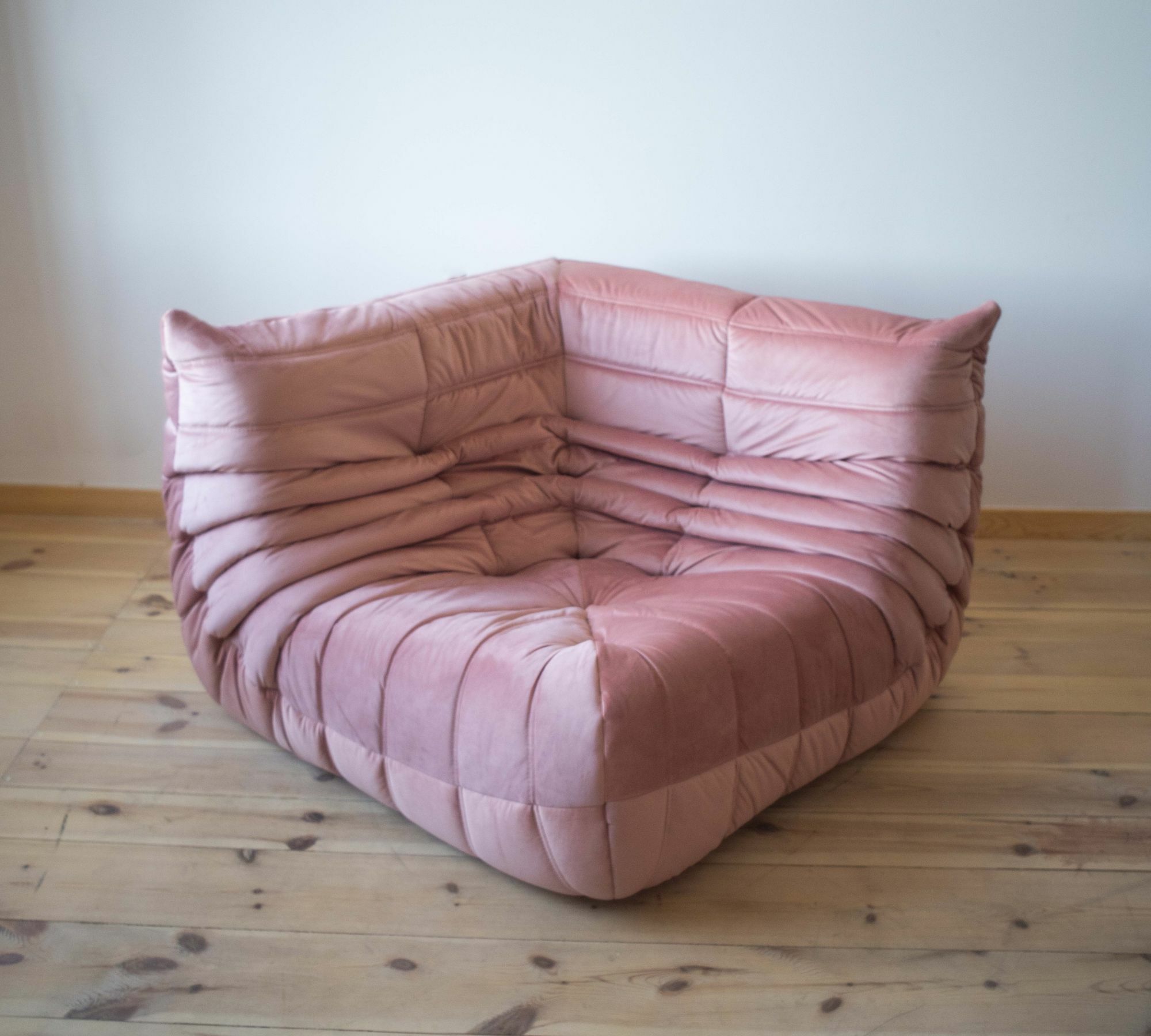 Togo Corner Sofa Velvet Pearl Pink 0