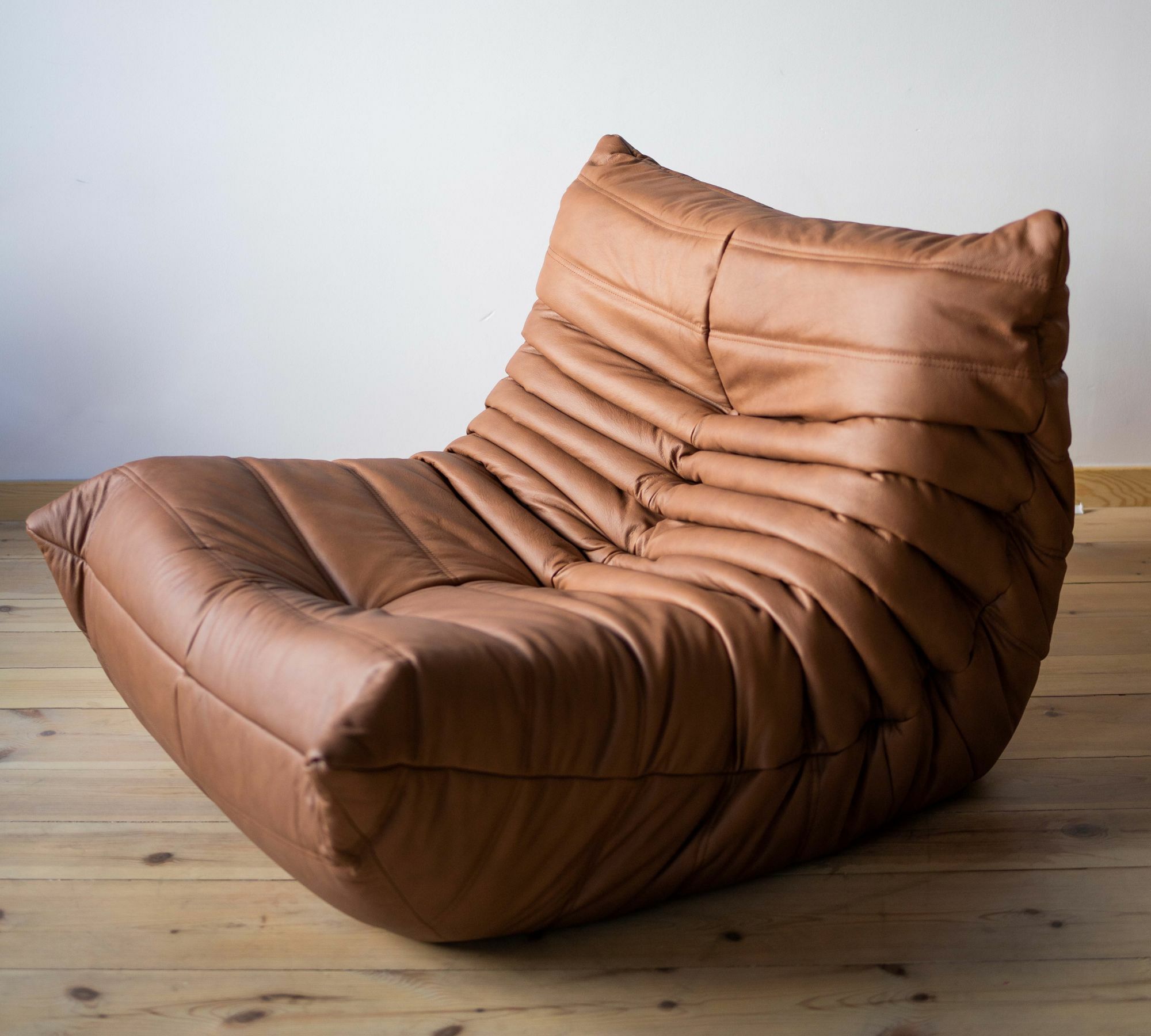 Togo Armchair Smooth Leather Folk Brown 1