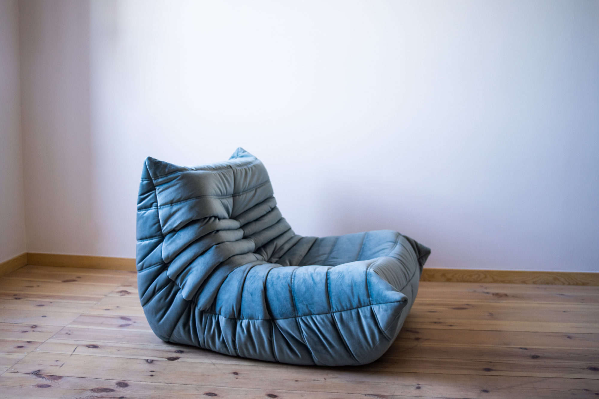 Togo Armchair and Ottoman Set Velvet Azure 2