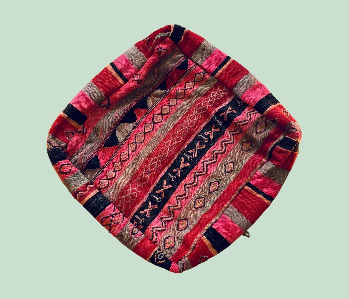 Upcycling-Pouf 02 0