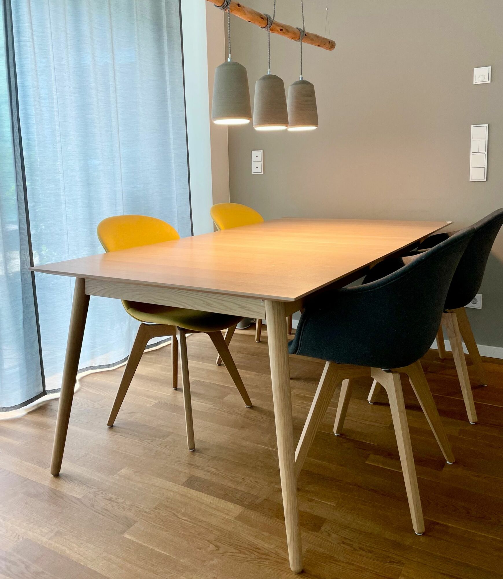 BoConcept Esstisch mit 4 Stühlen 0