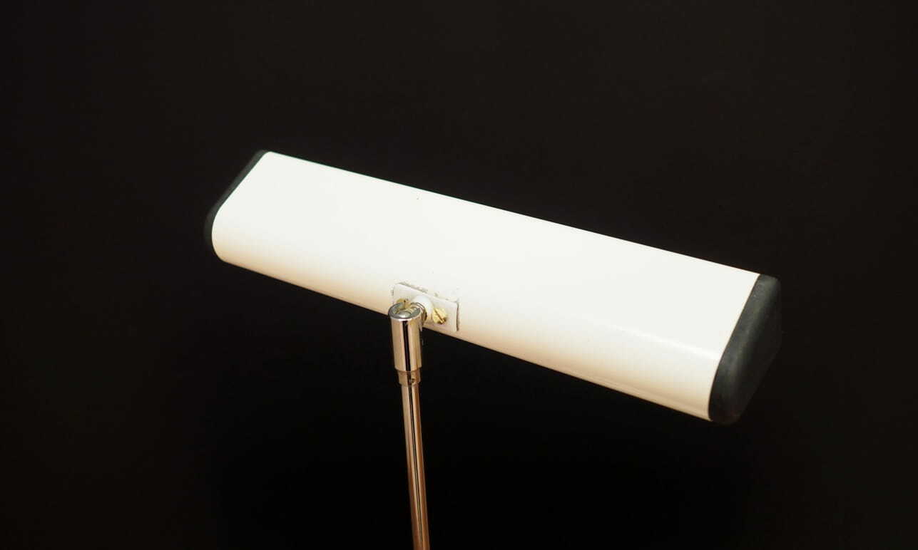 Vintage table lamp metal plastic white 1960s 2