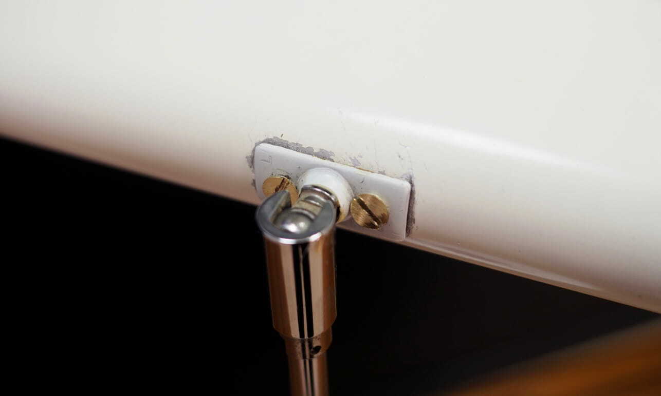 Vintage table lamp metal plastic white 1960s 6