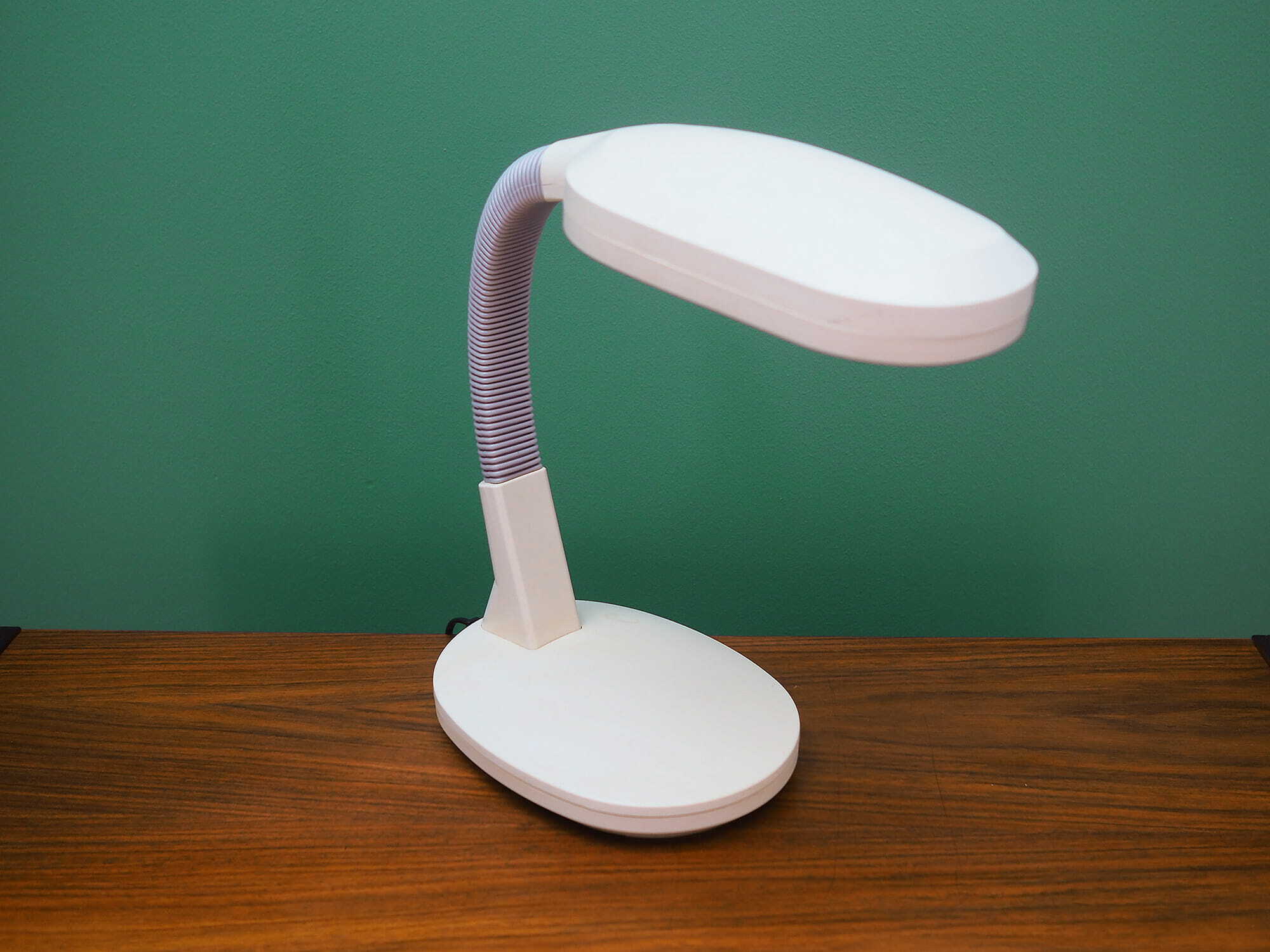 Vintage table lamp plastic white 1960s 2