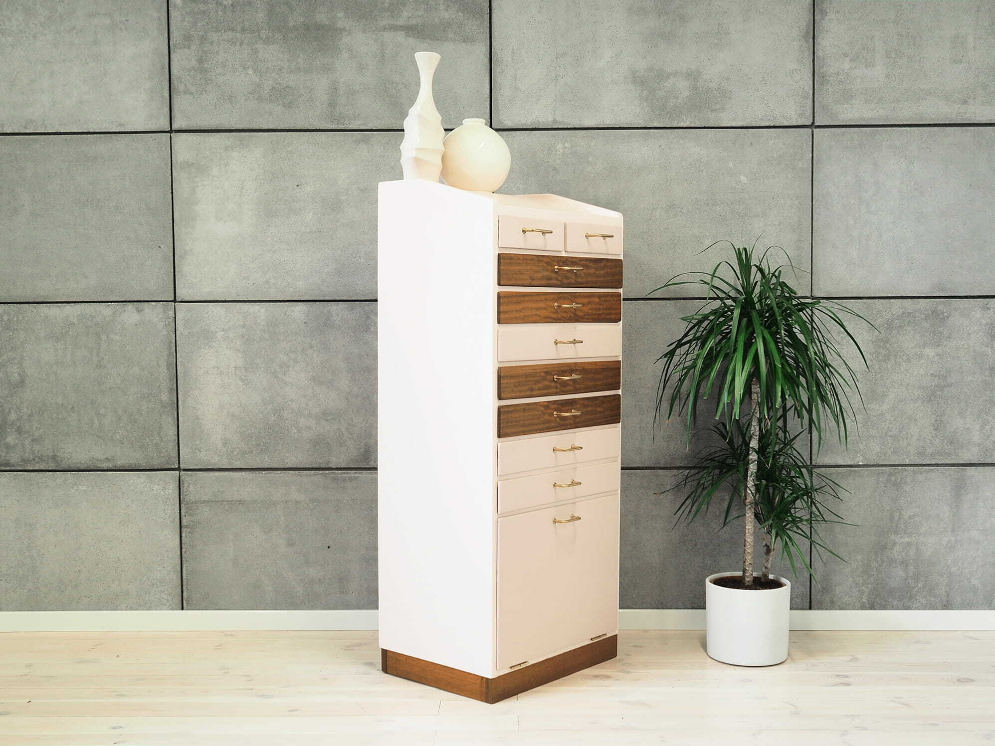 Vintage dresser Teak wood Light pink 1970s 2