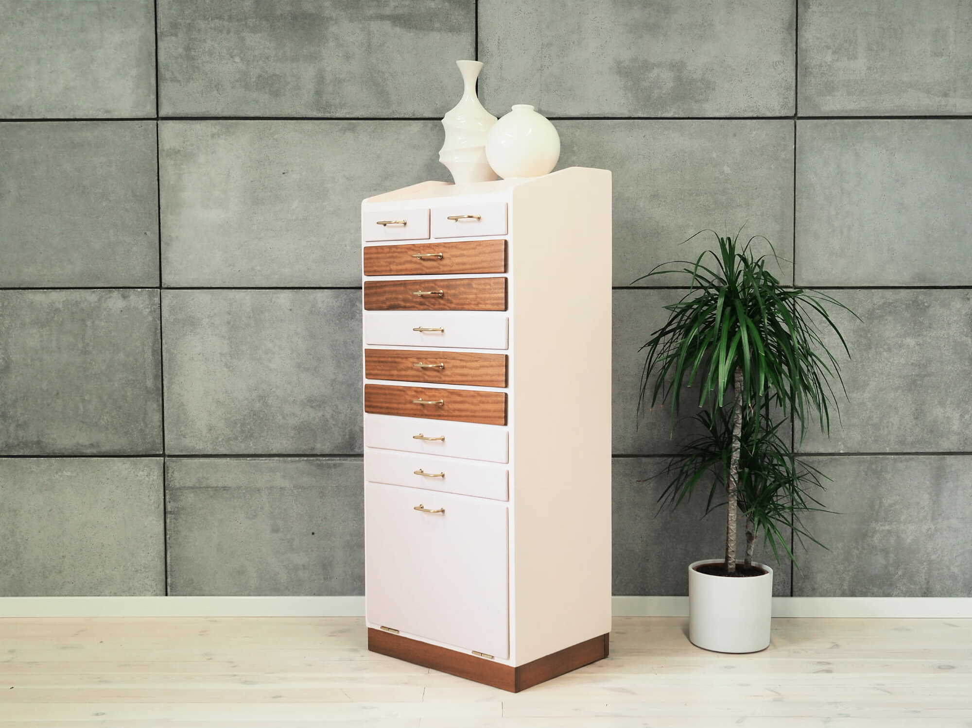 Vintage dresser Teak wood Light pink 1970s 4