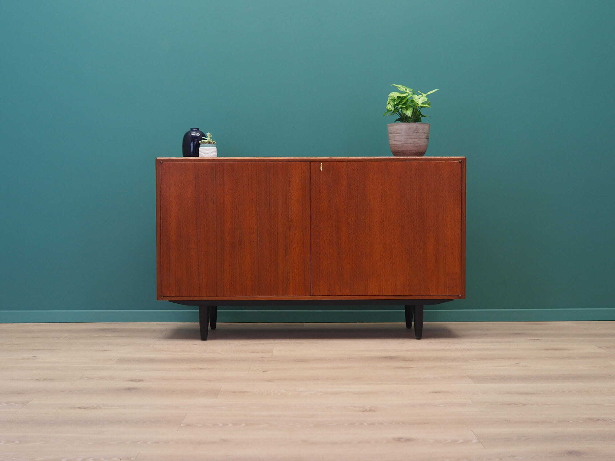 Vintage Schrank Teakholz Braun 1960er Jahre 1