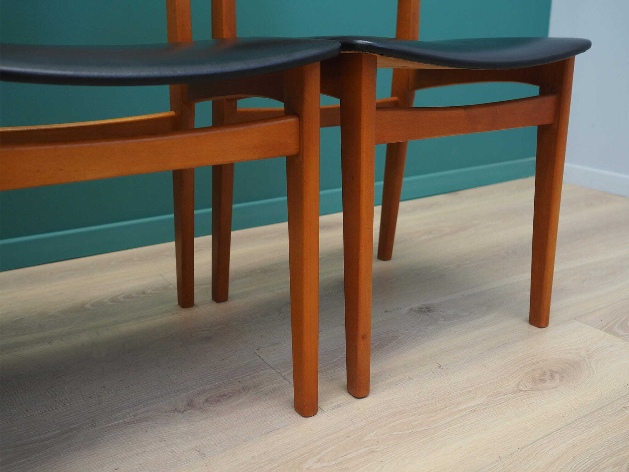 4x Vintage Chair Beech Wood Faux Leather Black 1970s 6