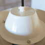 Lampada a sospensione vintage in metallo bianco anni '70 4